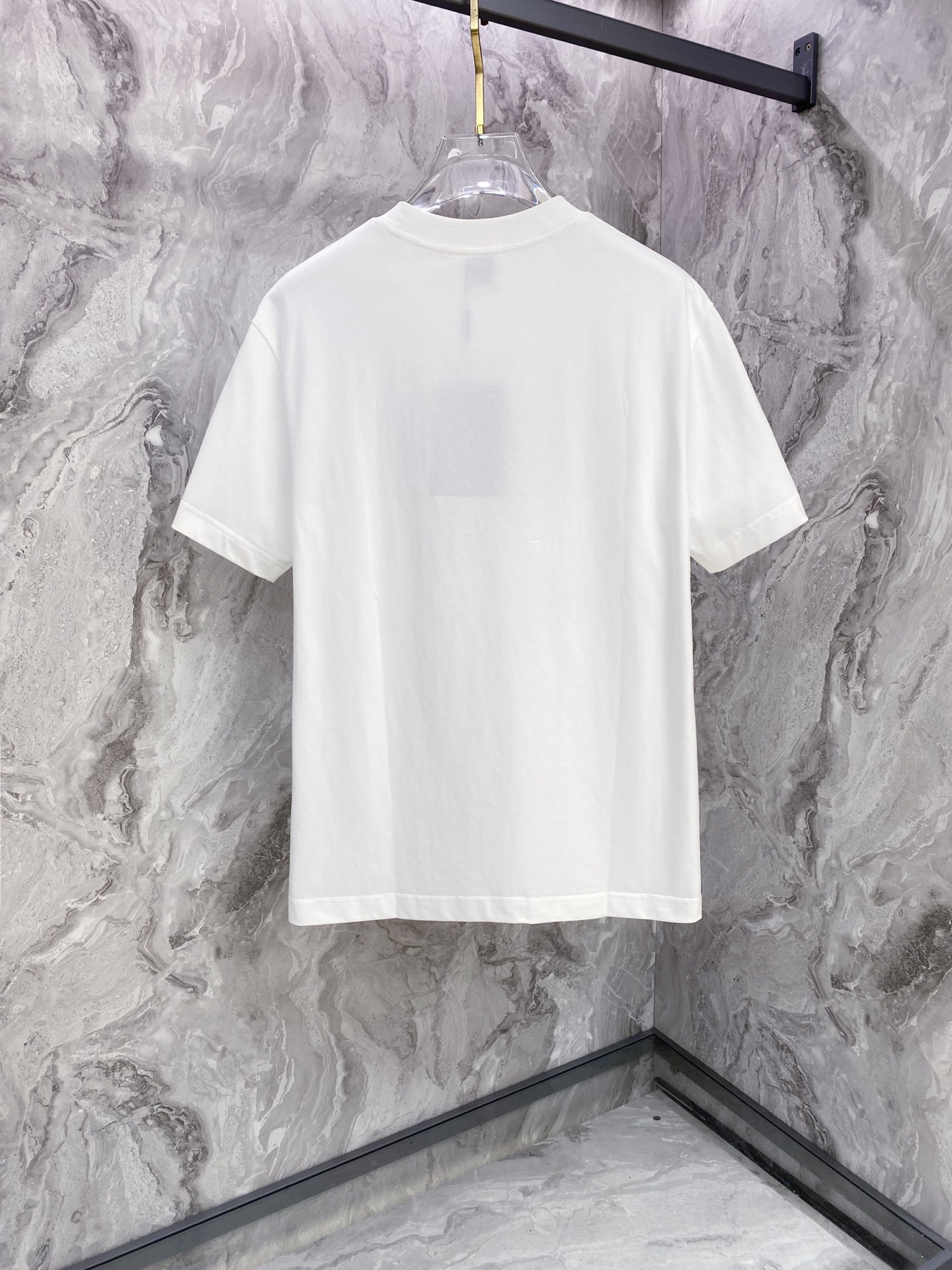 Burberry 巴宝莉 2026ss 春夏新款首发专柜最新款短袖圆领T恤 高端订制 设计前卫时尚！品牌