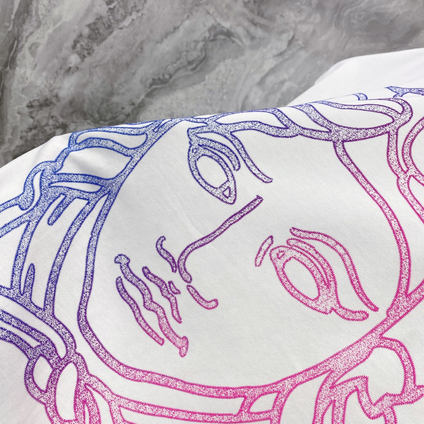 Versace 范思哲 2026ss 春夏新款首发专柜最新款短袖圆领T恤 高端订制 设计前卫时尚！品牌l