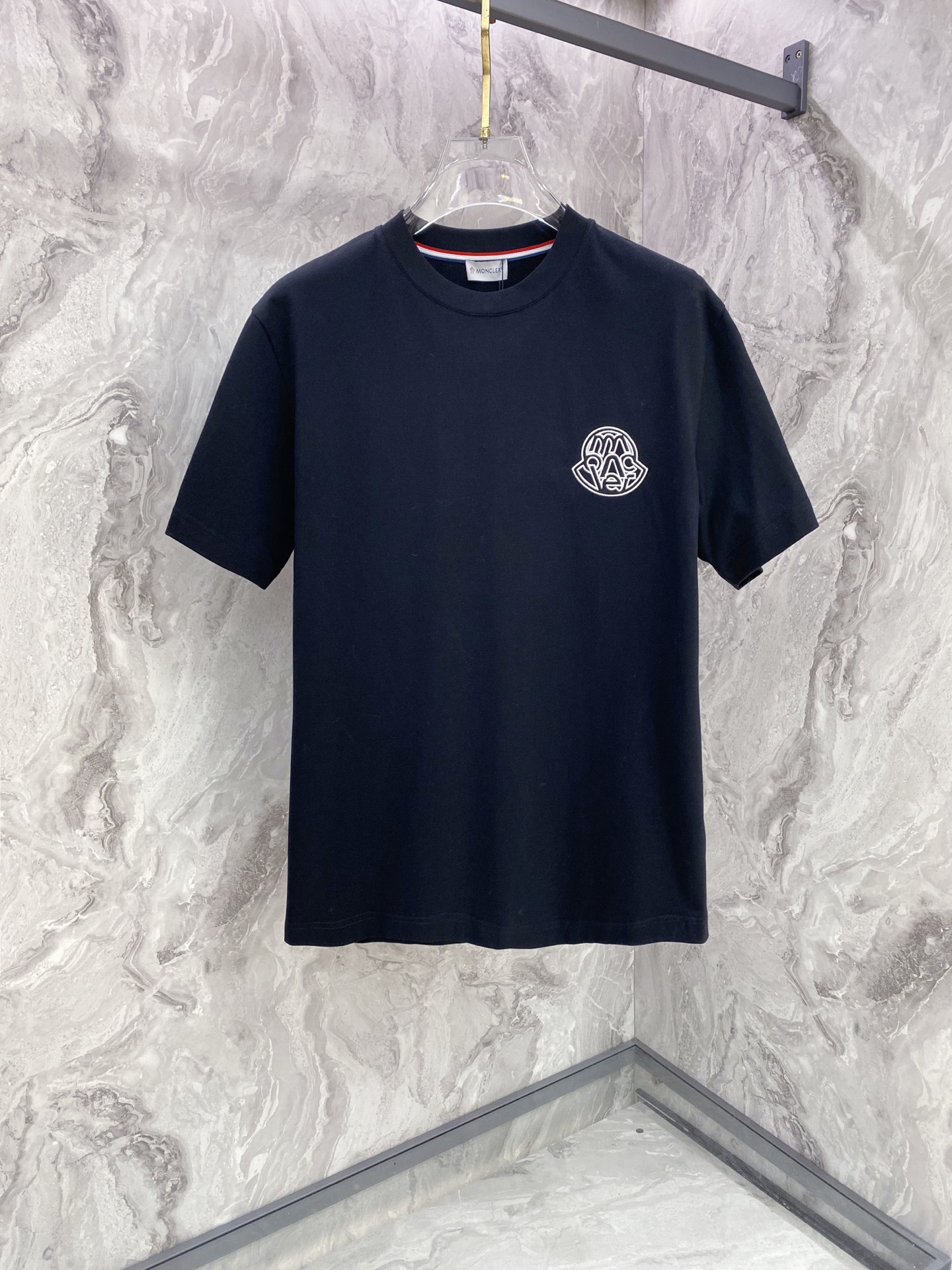 Moncler 蒙口 2026ss 春夏新款首发专柜最新款短袖圆领T恤 高端订制 设计前卫时尚！品牌lo