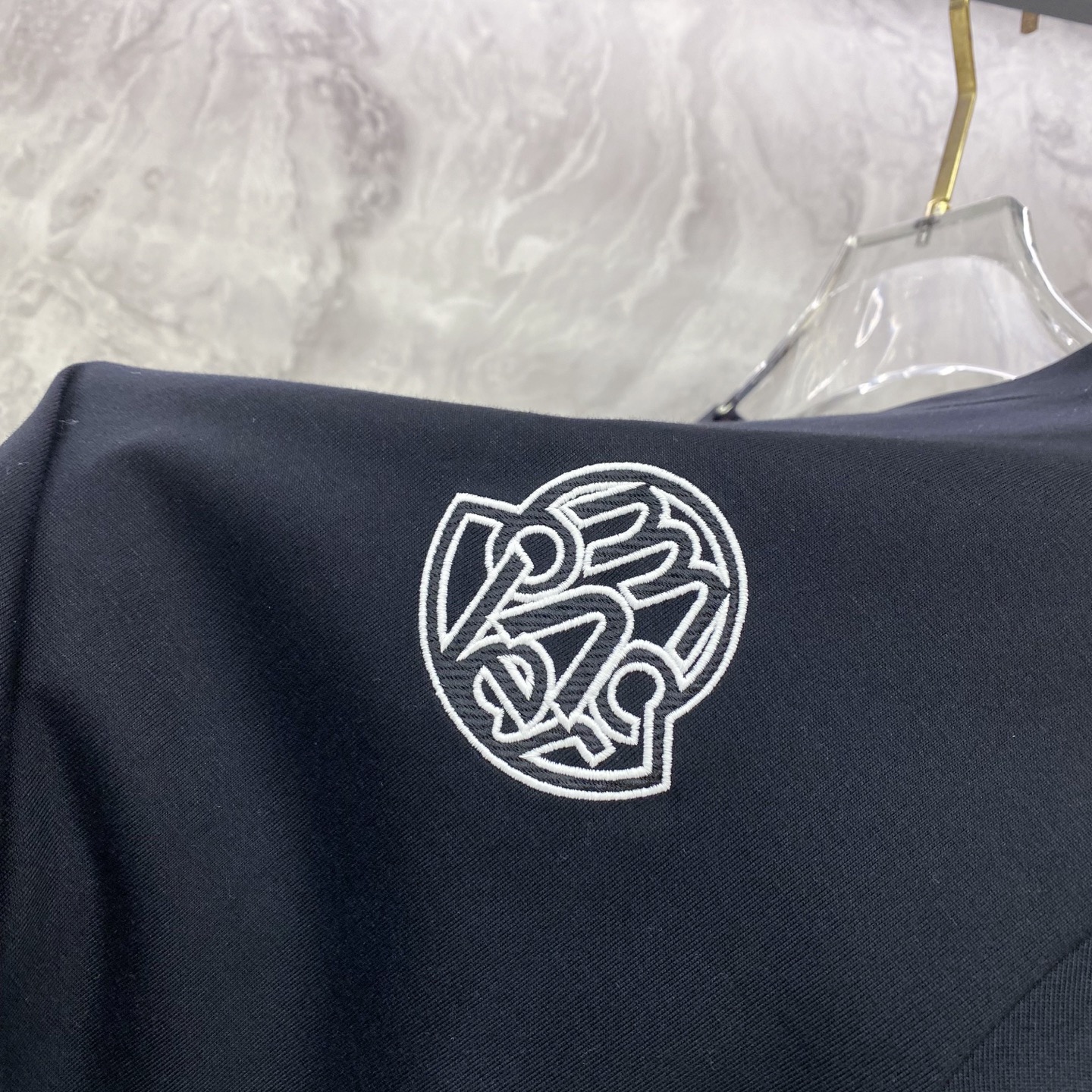 Moncler 蒙口 2026ss 春夏新款首发专柜最新款短袖圆领T恤 高端订制 设计前卫时尚！品牌lo