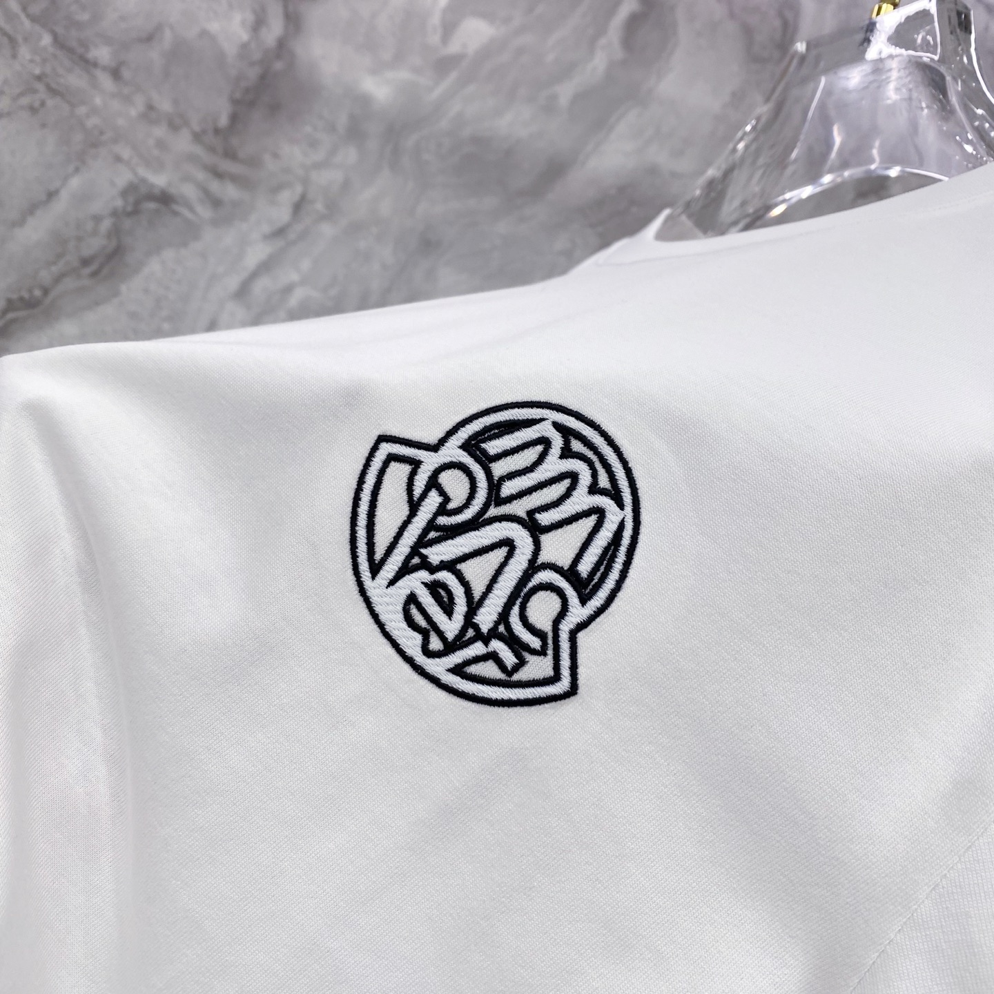 Moncler 蒙口 2026ss 春夏新款首发专柜最新款短袖圆领T恤 高端订制 设计前卫时尚！品牌lo