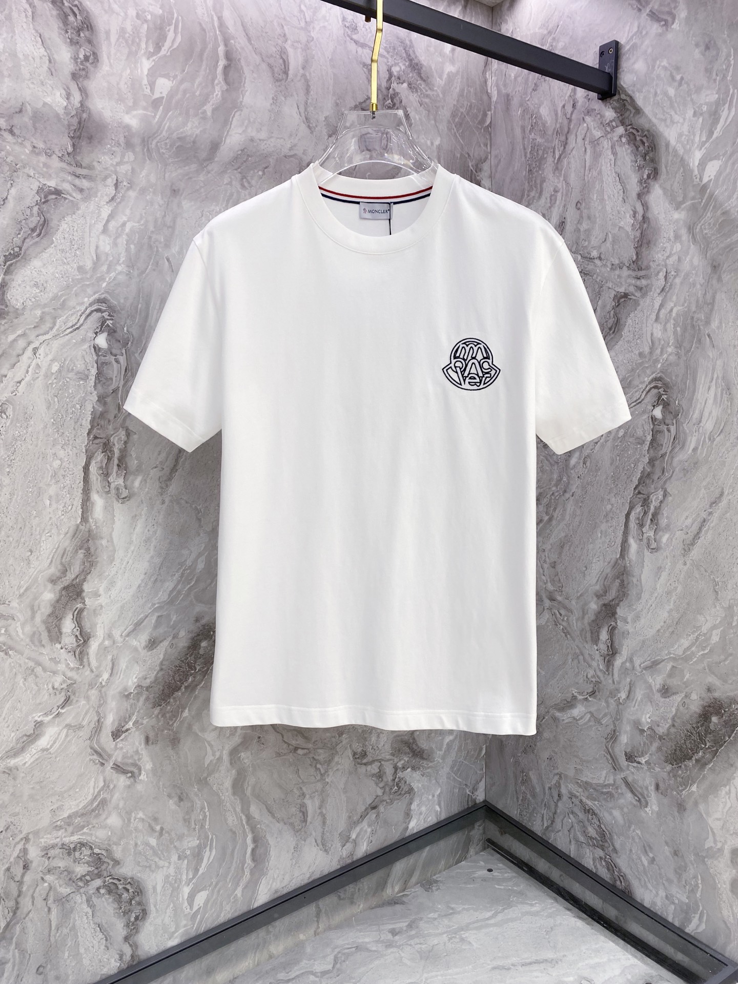 Moncler 蒙口 2026ss 春夏新款首发专柜最新款短袖圆领T恤 高端订制 设计前卫时尚！品牌lo