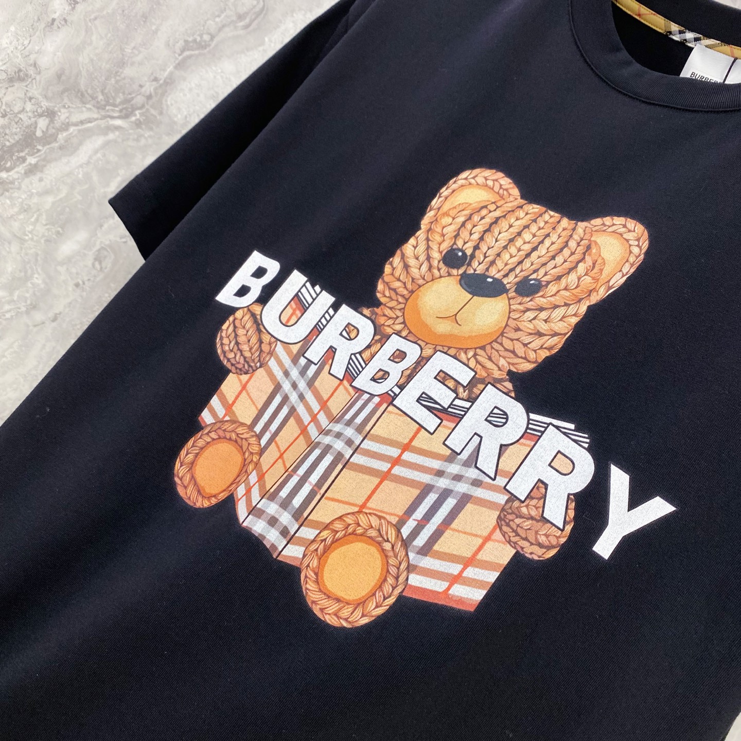 Burberry 巴宝莉 2026ss 春夏新款首发专柜最新款短袖圆领T恤 高端订制 设计前卫时尚！品牌