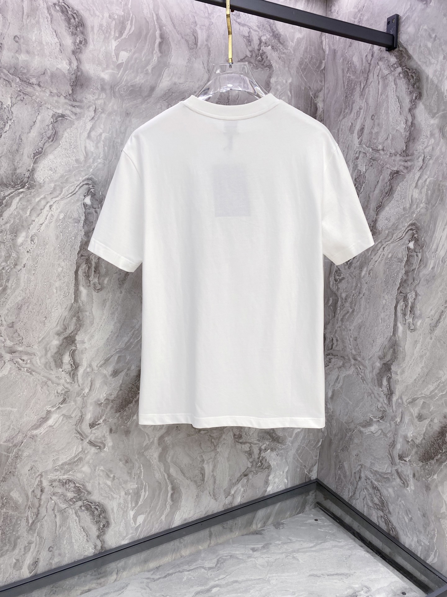 Burberry 巴宝莉 2026ss 春夏新款首发专柜最新款短袖圆领T恤 高端订制 设计前卫时尚！品牌