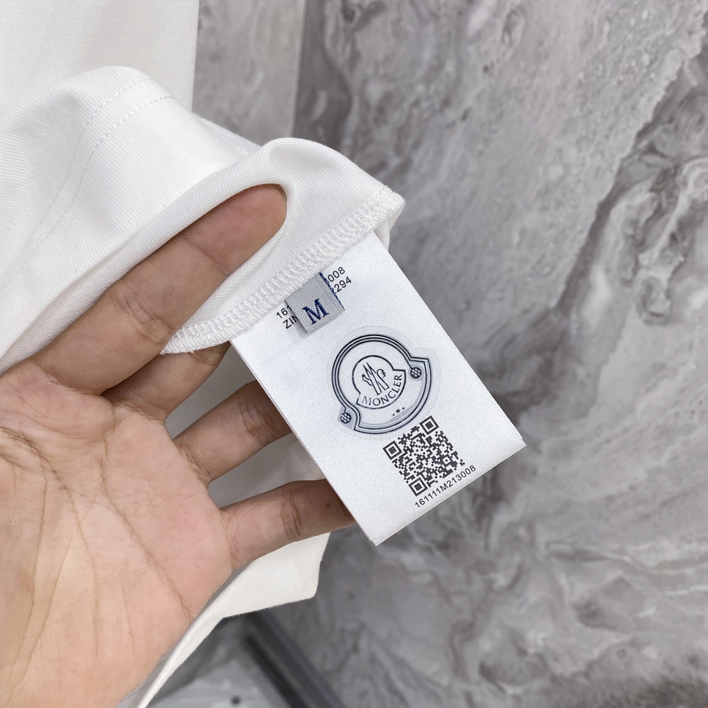 Moncler 蒙口 2026ss 春夏新款首发专柜最新款短袖圆领T恤 高端订制 设计前卫时尚！品牌lo