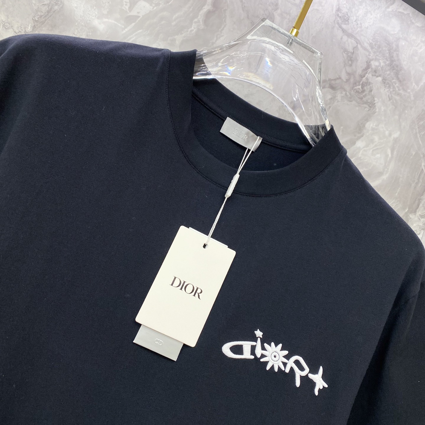 Dior 迪奥 2026ss 春夏新款首发专柜最新款短袖圆领T恤 高端订制 设计前卫时尚！品牌logo重