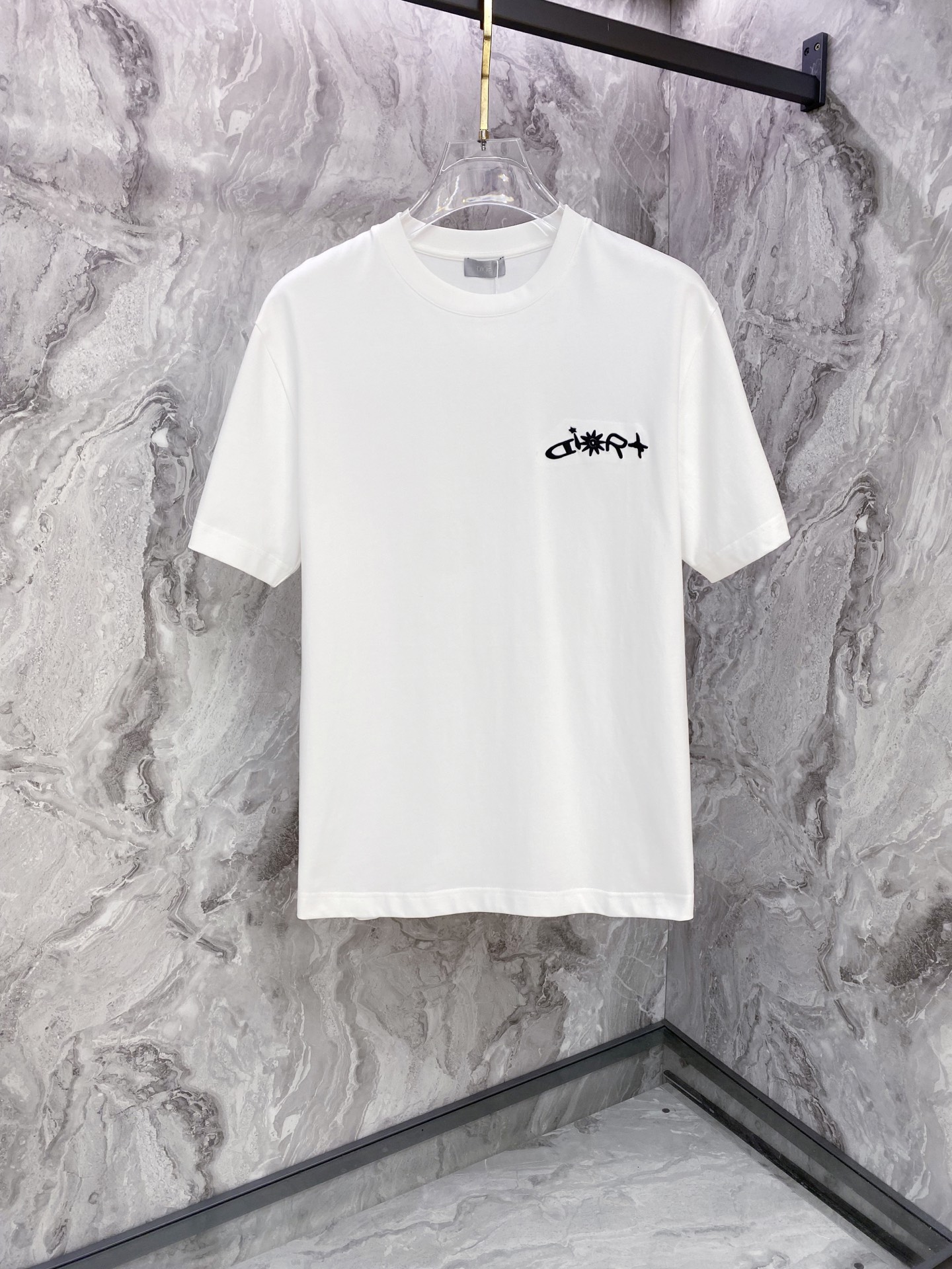 Dior 迪奥 2026ss 春夏新款首发专柜最新款短袖圆领T恤 高端订制 设计前卫时尚！品牌logo重