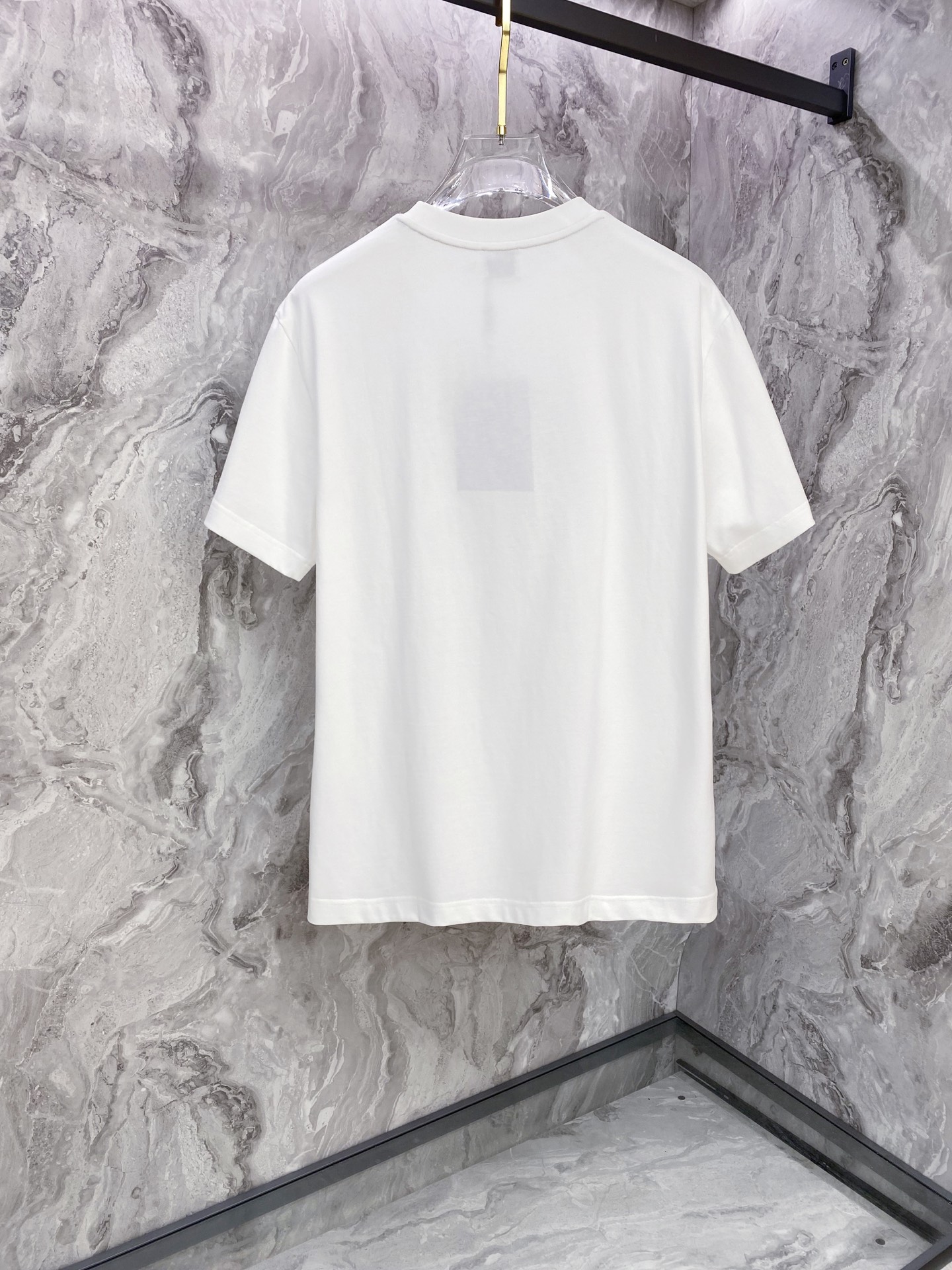 Burberry 巴宝莉 2026ss 春夏新款首发专柜最新款短袖圆领T恤 高端订制 设计前卫时尚！品牌