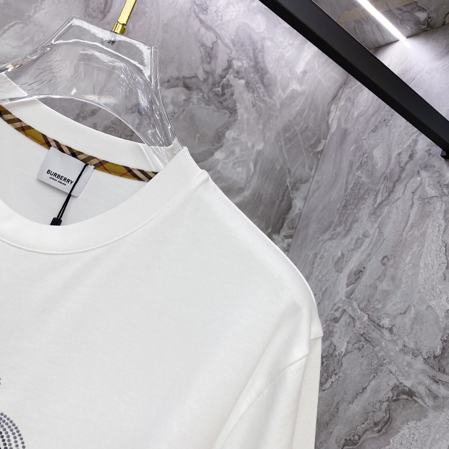Burberry 巴宝莉 2026ss 春夏新款首发专柜最新款短袖圆领T恤 高端订制 设计前卫时尚！品牌