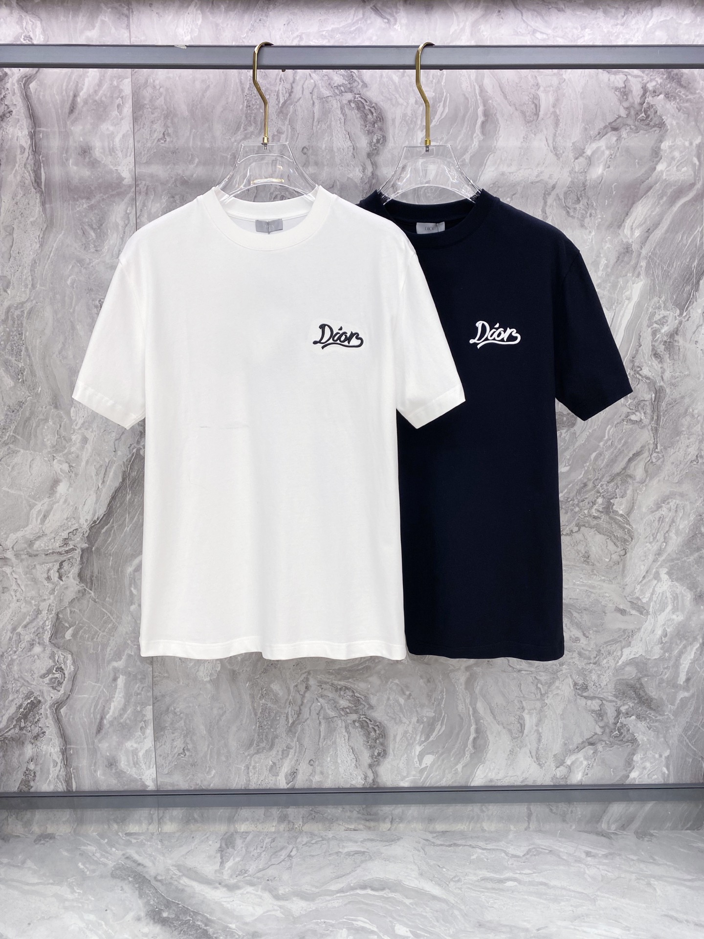 Dior 迪奥 2026ss 春夏新款首发专柜最新款短袖圆领T恤 高端订制 设计前卫时尚！品牌logo重