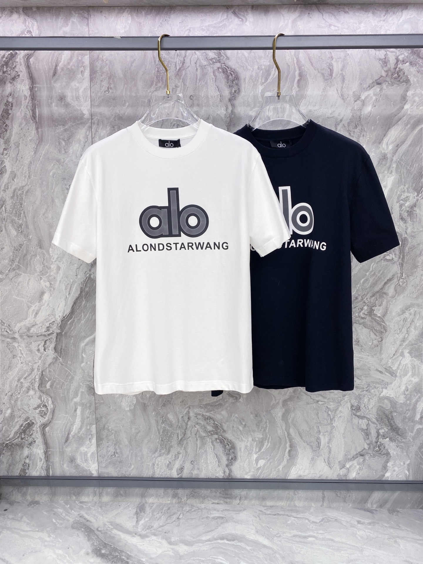 ALO 2026ss 春夏新款首发专柜最新款短袖圆领T恤 高端订制 设计前卫时尚！品牌logo重工艺设计