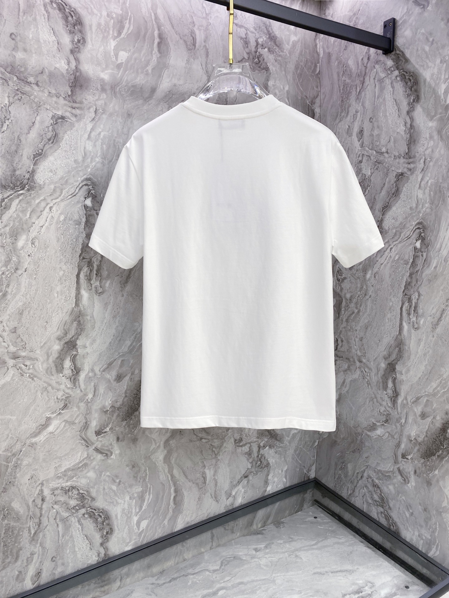 ALO 2026ss 春夏新款首发专柜最新款短袖圆领T恤 高端订制 设计前卫时尚！品牌logo重工艺设计