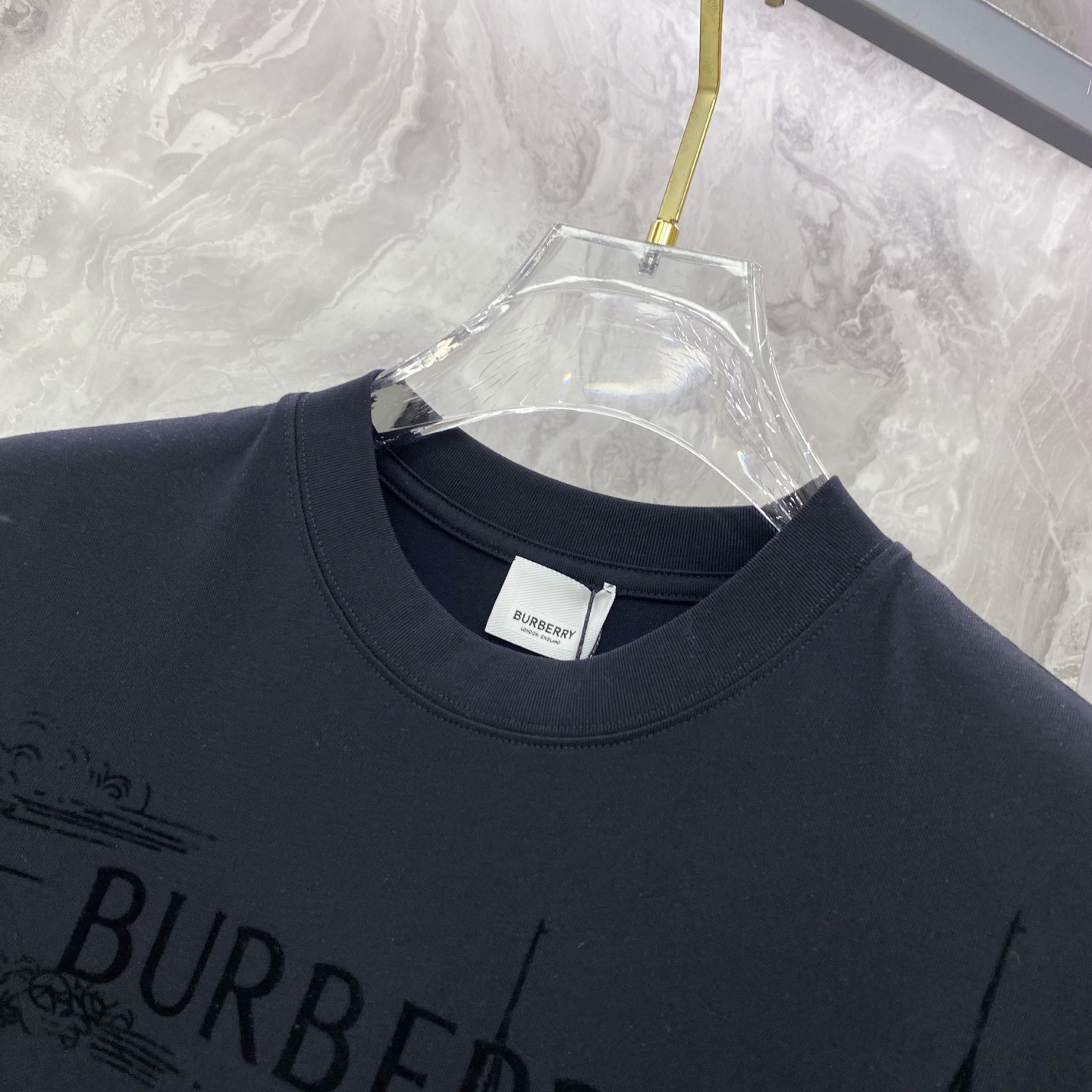 Burberry 巴宝莉 2026ss 春夏新款首发专柜最新款短袖圆领T恤 高端订制 设计前卫时尚！品牌