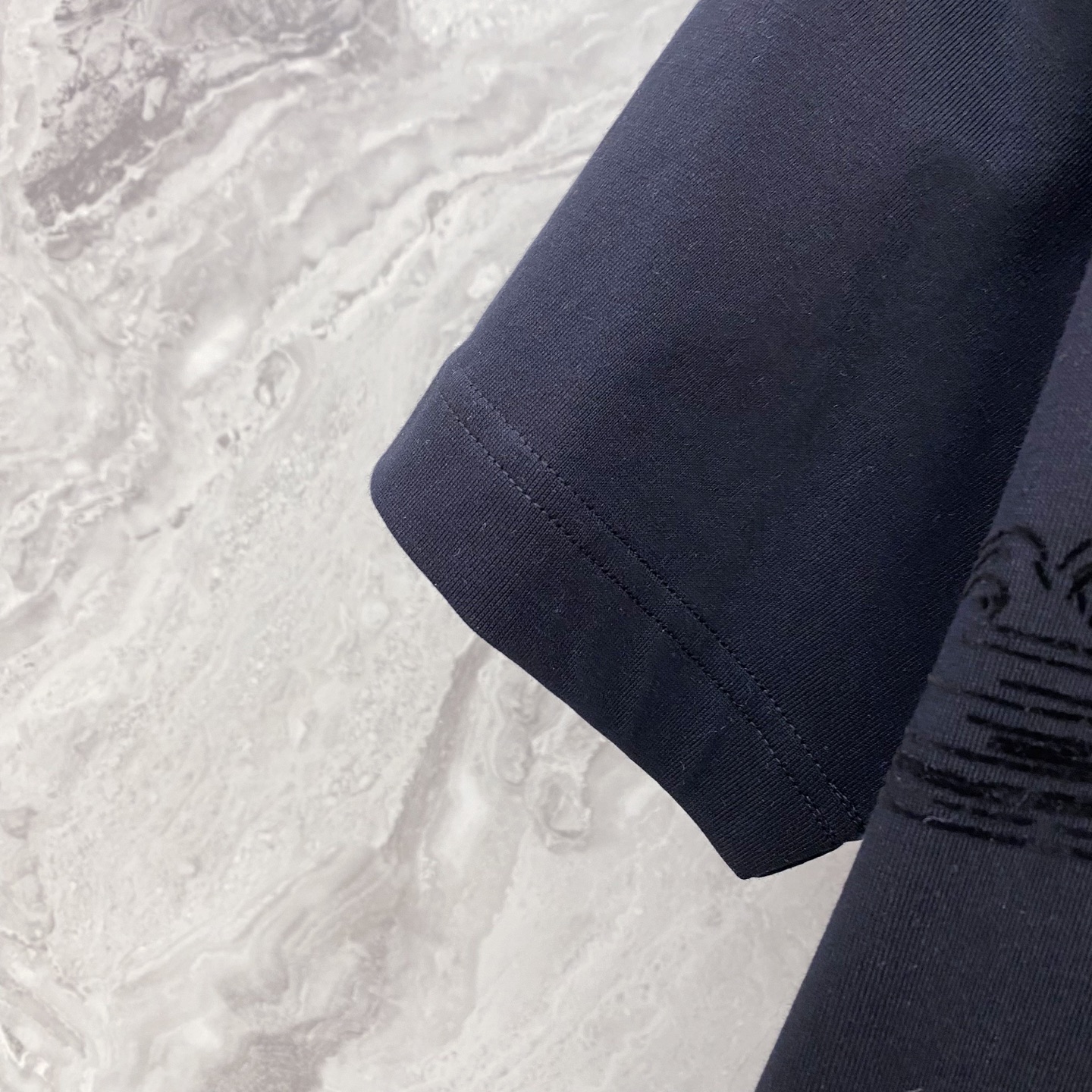 Burberry 巴宝莉 2026ss 春夏新款首发专柜最新款短袖圆领T恤 高端订制 设计前卫时尚！品牌