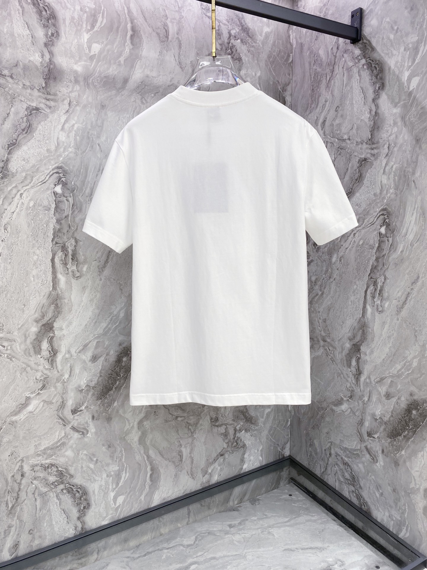 Burberry 巴宝莉 2026ss 春夏新款首发专柜最新款短袖圆领T恤 高端订制 设计前卫时尚！品牌