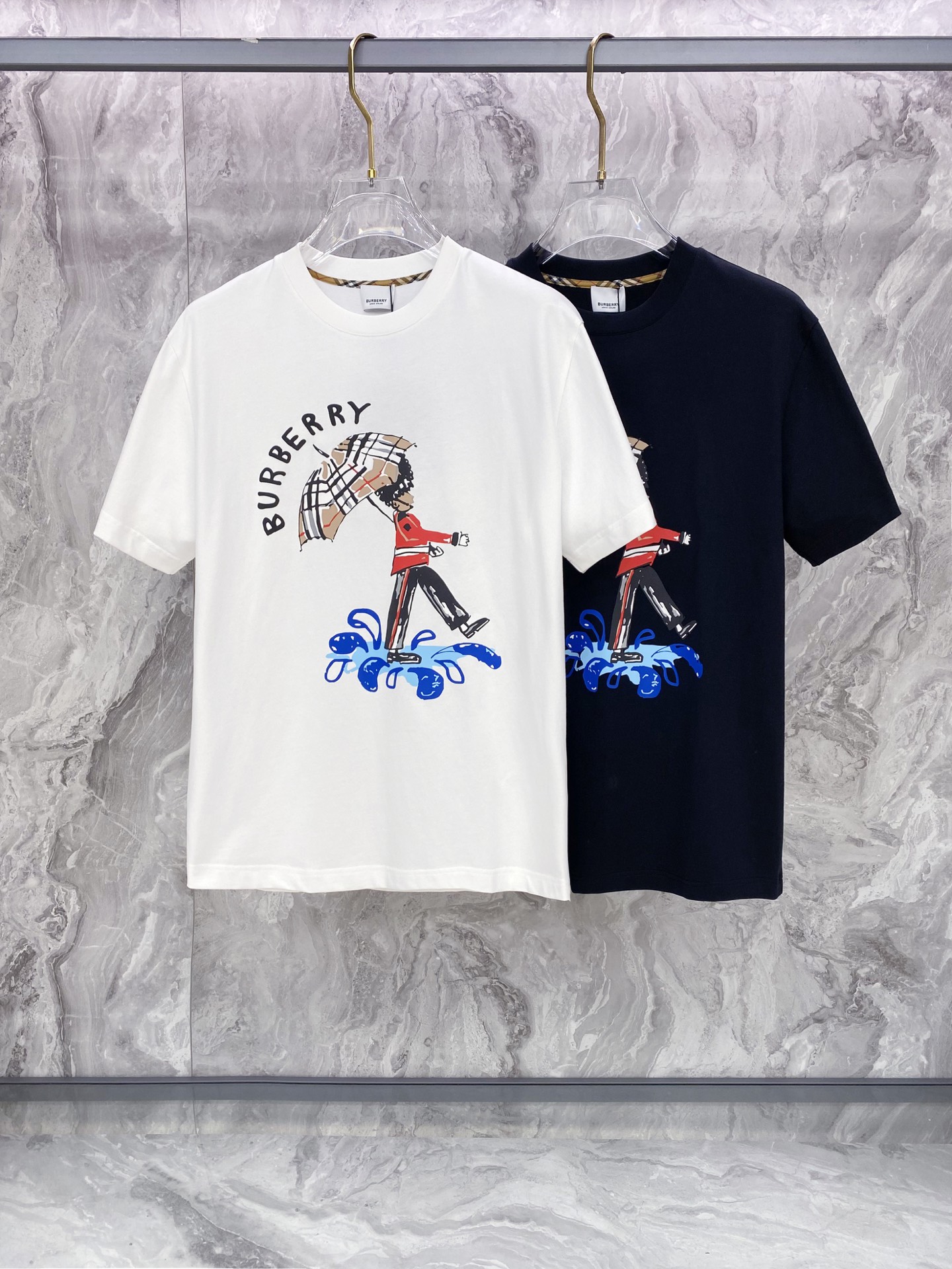 Burberry 巴宝莉 2026ss 春夏新款首发专柜最新款短袖圆领T恤 高端订制 设计前卫时尚！品牌