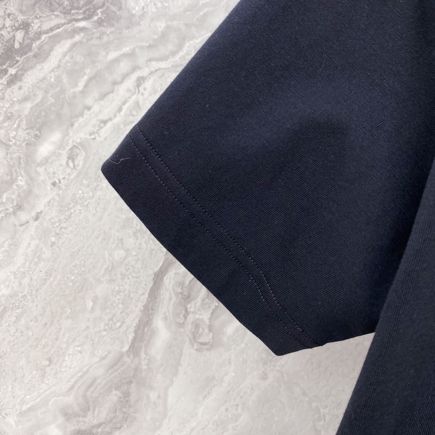 Burberry 巴宝莉 2026ss 春夏新款首发专柜最新款短袖圆领T恤 高端订制 设计前卫时尚！品牌