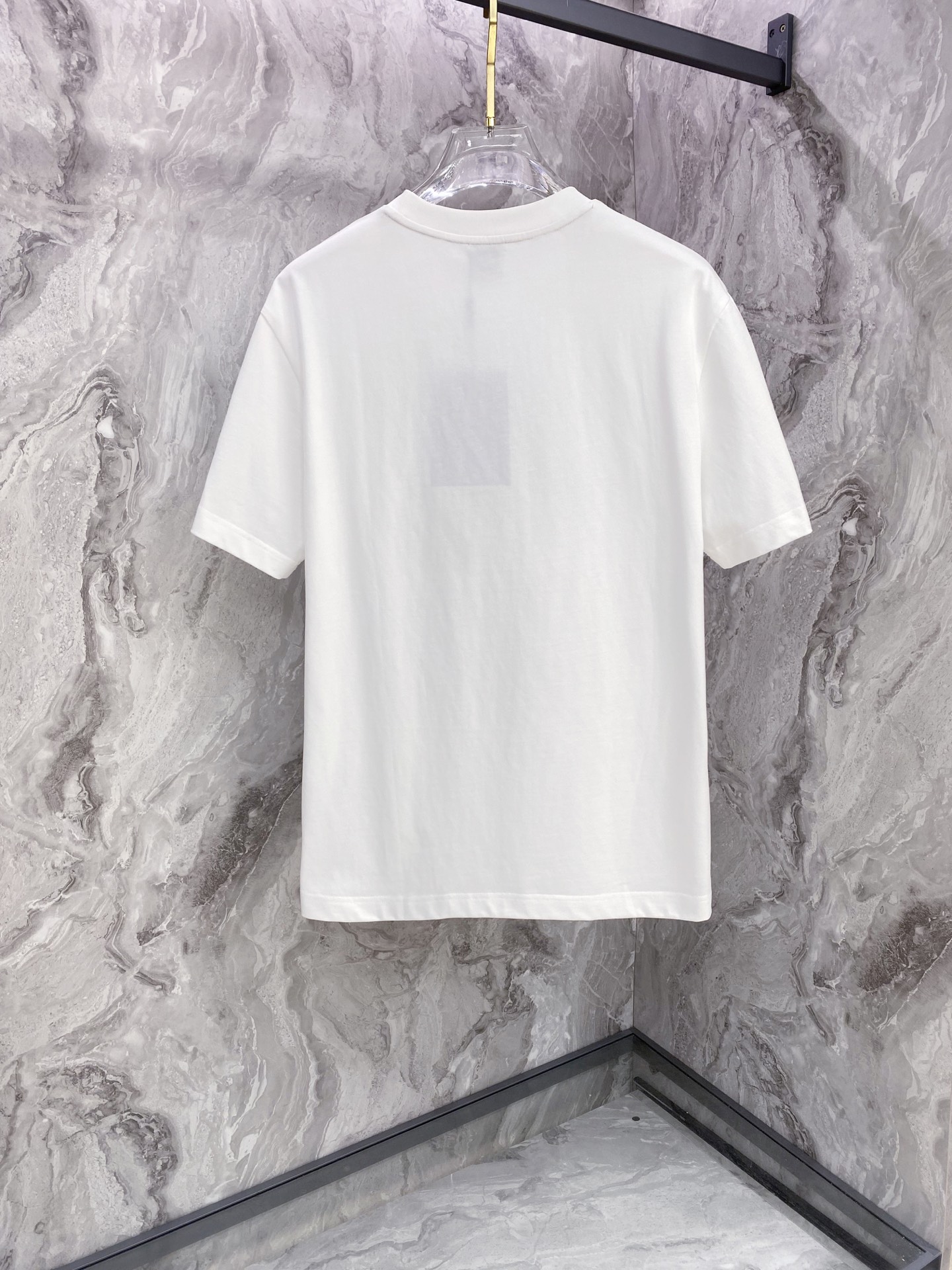 Burberry 巴宝莉 2026ss 春夏新款首发专柜最新款短袖圆领T恤 高端订制 设计前卫时尚！品牌