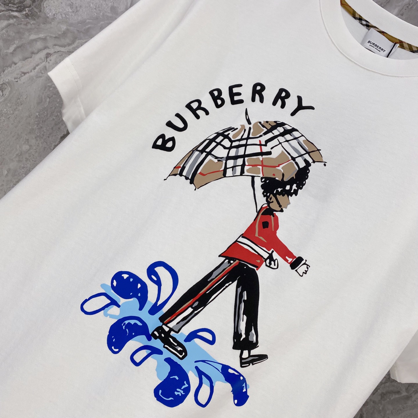 Burberry 巴宝莉 2026ss 春夏新款首发专柜最新款短袖圆领T恤 高端订制 设计前卫时尚！品牌