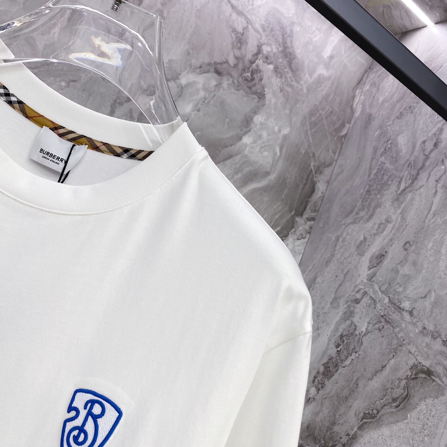 Burberry 巴宝莉 2026ss 春夏新款首发专柜最新款短袖圆领T恤 高端订制 设计前卫时尚！品牌