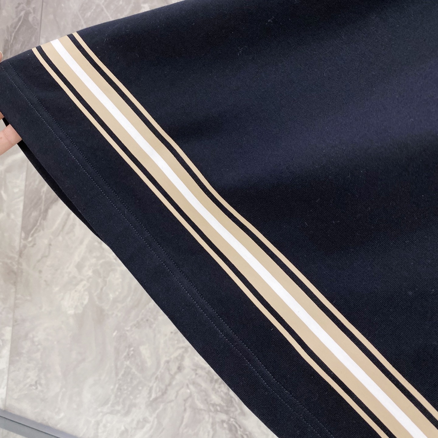 Burberry 巴宝莉 2026ss 春夏新款首发专柜最新款短袖圆领T恤 高端订制 设计前卫时尚！品牌