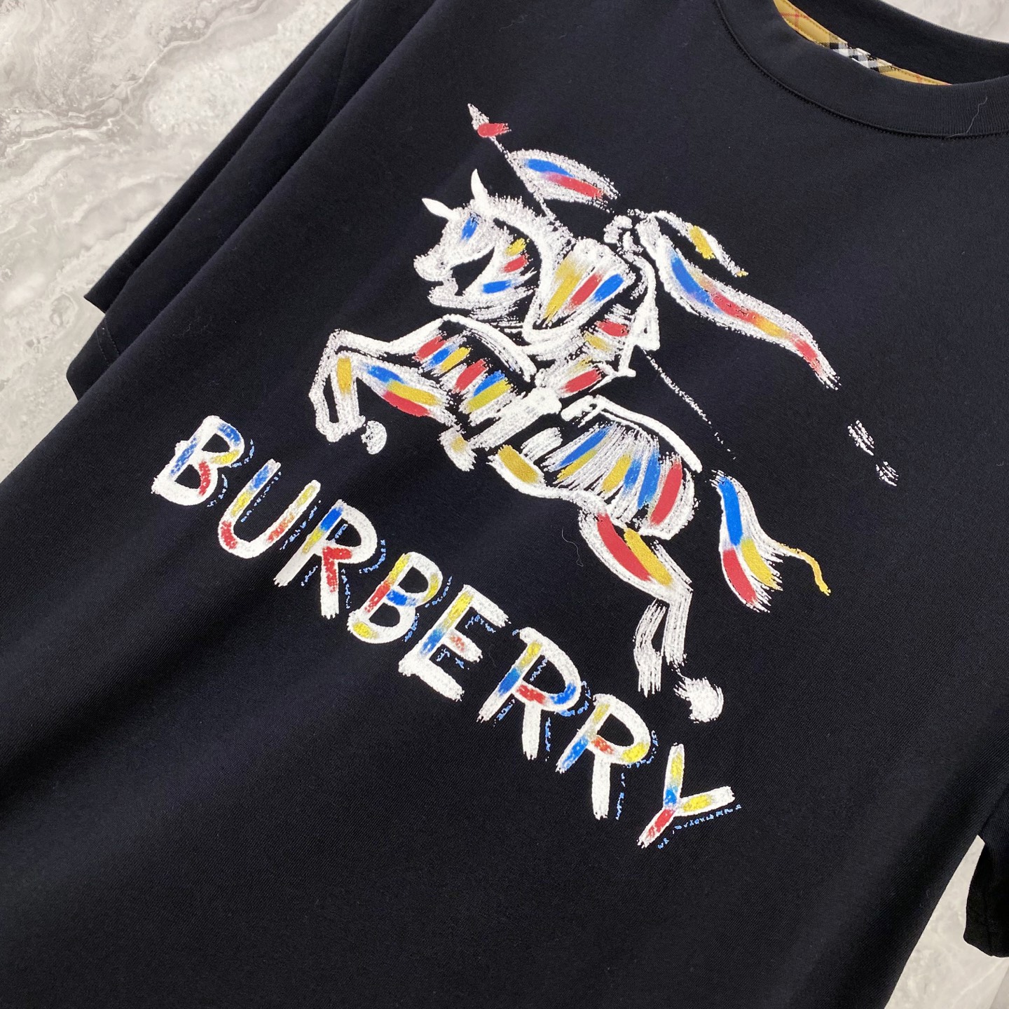 Burberry 巴宝莉 2026ss 春夏新款首发专柜最新款短袖圆领T恤 高端订制 设计前卫时尚！品牌