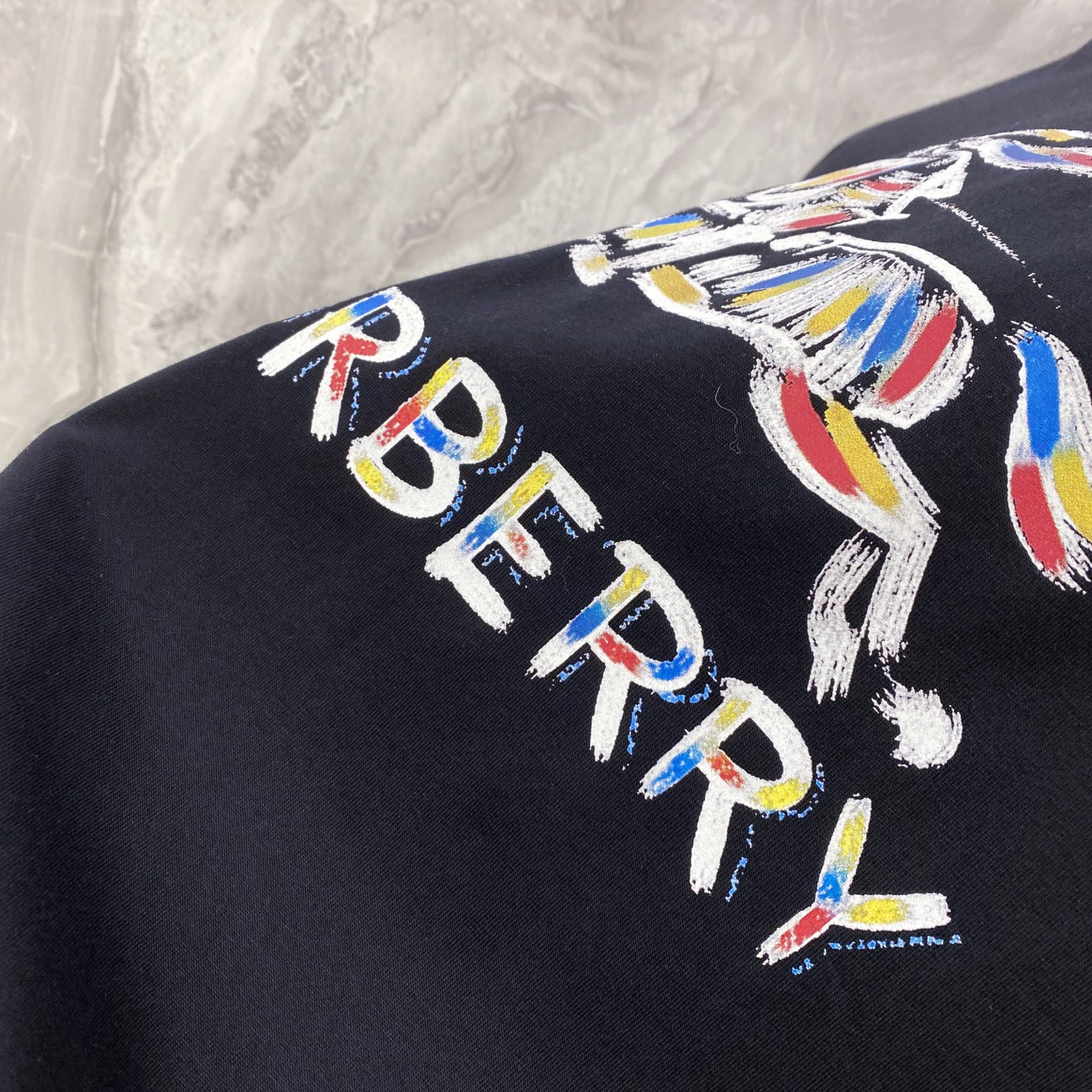 Burberry 巴宝莉 2026ss 春夏新款首发专柜最新款短袖圆领T恤 高端订制 设计前卫时尚！品牌