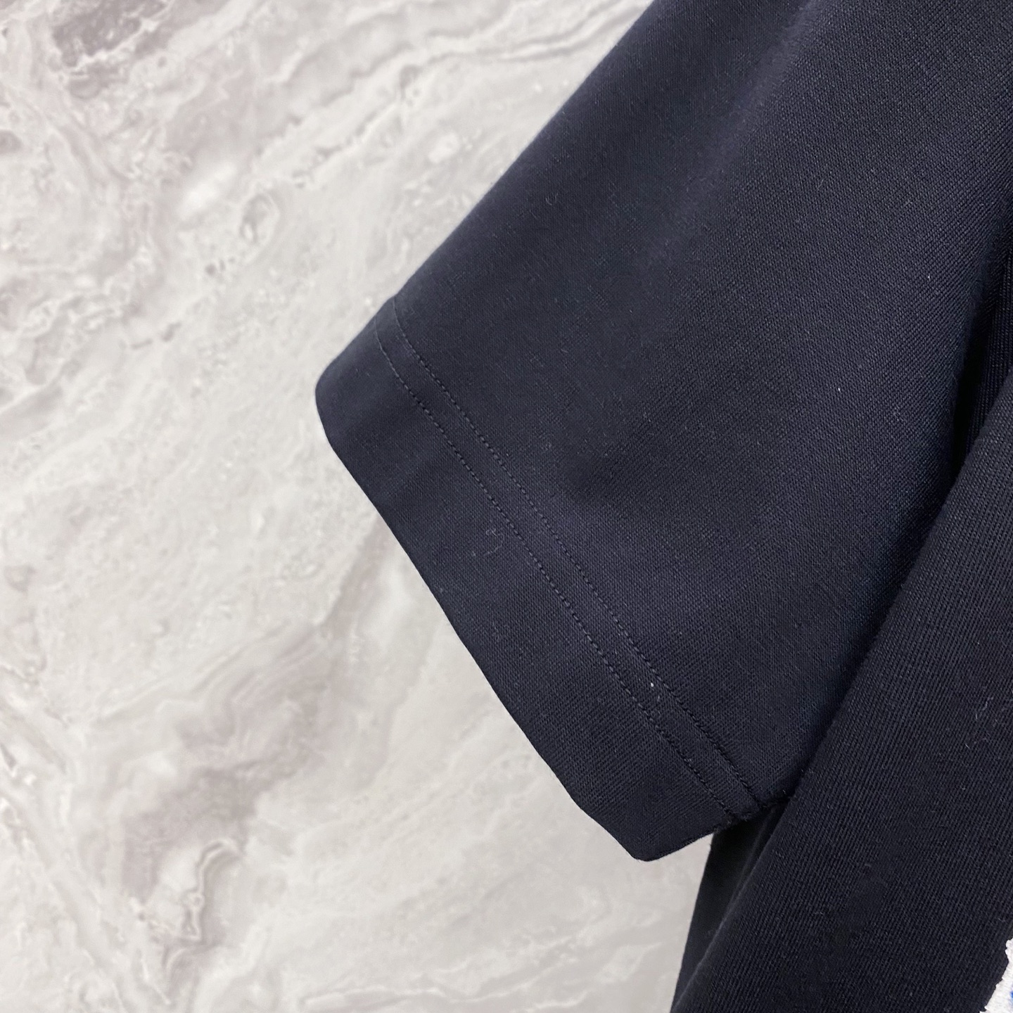 Burberry 巴宝莉 2026ss 春夏新款首发专柜最新款短袖圆领T恤 高端订制 设计前卫时尚！品牌