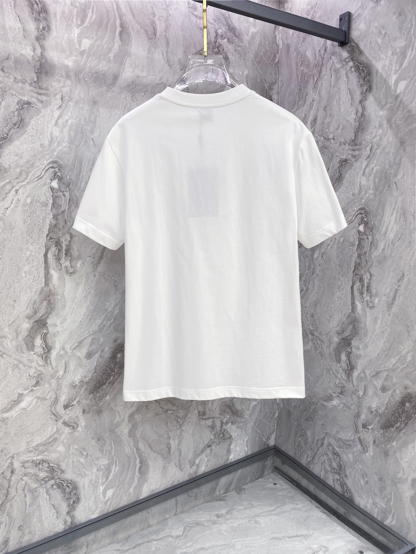 Burberry 巴宝莉 2026ss 春夏新款首发专柜最新款短袖圆领T恤 高端订制 设计前卫时尚！品牌