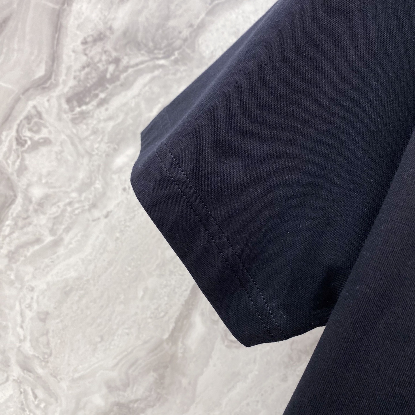 Burberry 巴宝莉 2026ss 春夏新款首发专柜最新款短袖圆领T恤 高端订制 设计前卫时尚！品牌