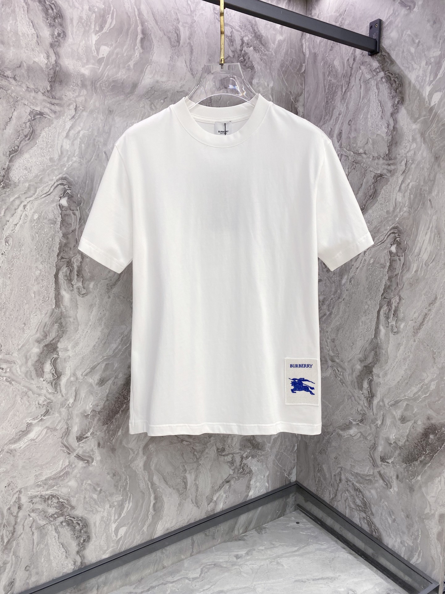 Burberry 巴宝莉 2026ss 春夏新款首发专柜最新款短袖圆领T恤 高端订制 设计前卫时尚！品牌