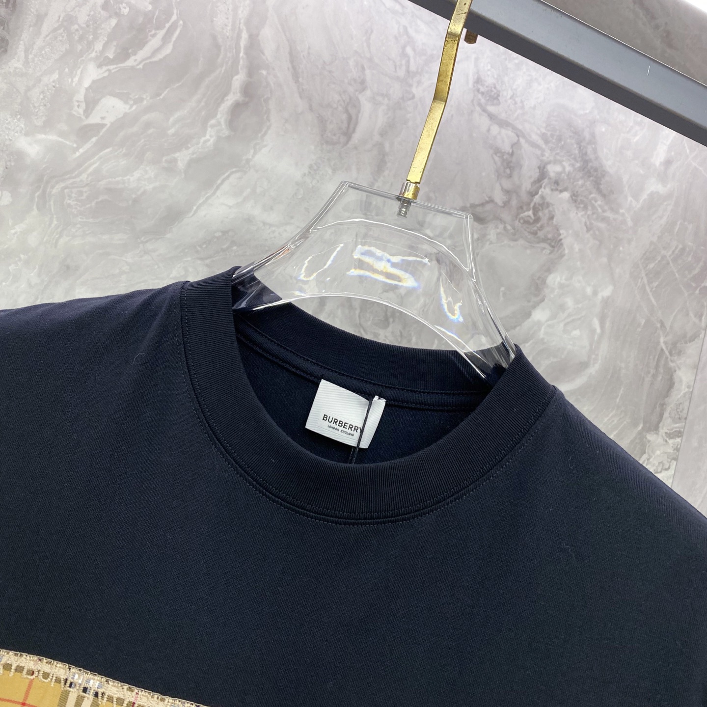 Burberry 巴宝莉 2026ss 春夏新款首发专柜最新款短袖圆领T恤 高端订制 设计前卫时尚！品牌