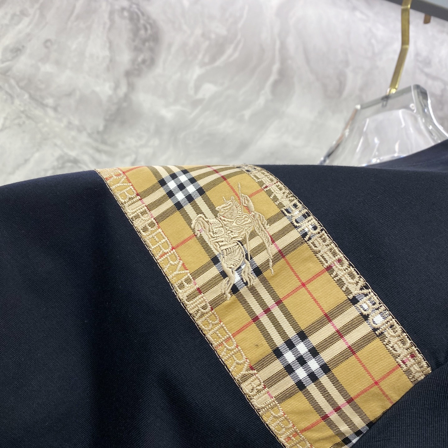 Burberry 巴宝莉 2026ss 春夏新款首发专柜最新款短袖圆领T恤 高端订制 设计前卫时尚！品牌