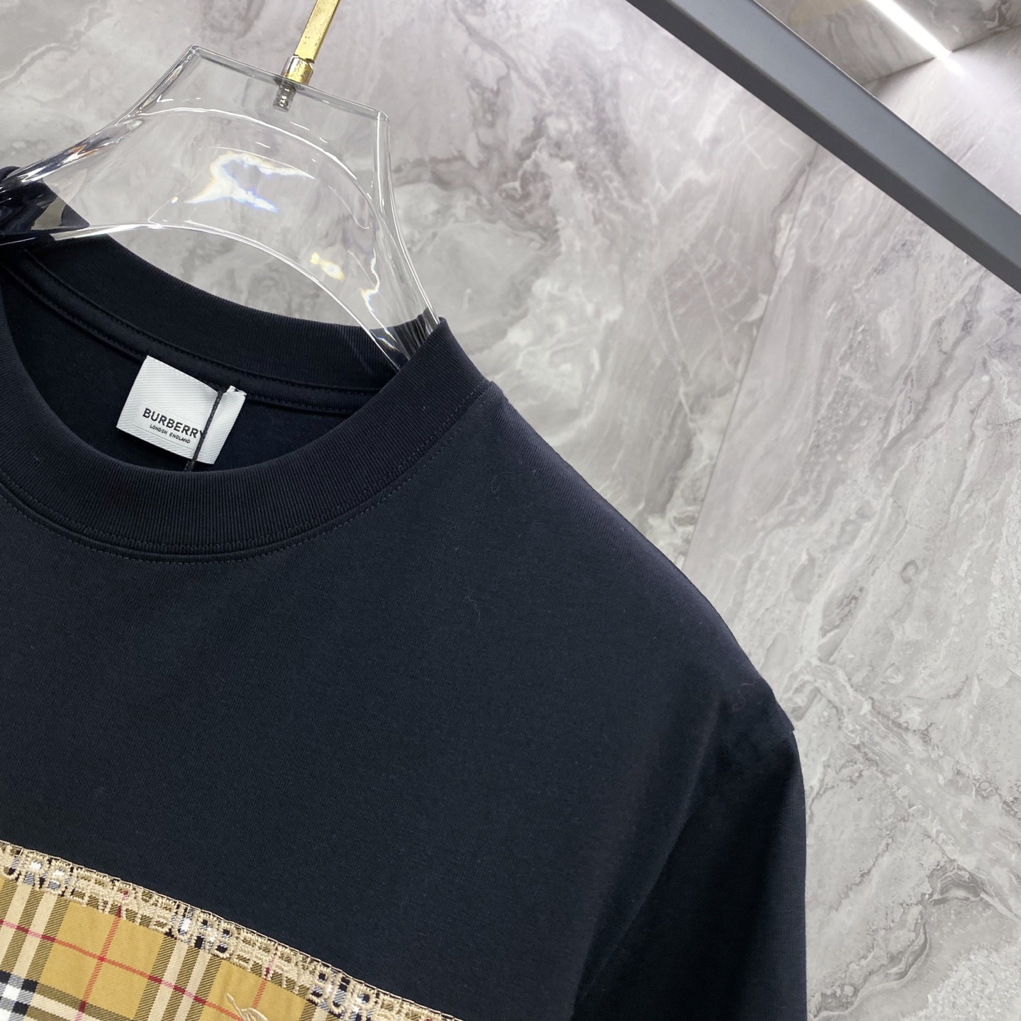 Burberry 巴宝莉 2026ss 春夏新款首发专柜最新款短袖圆领T恤 高端订制 设计前卫时尚！品牌