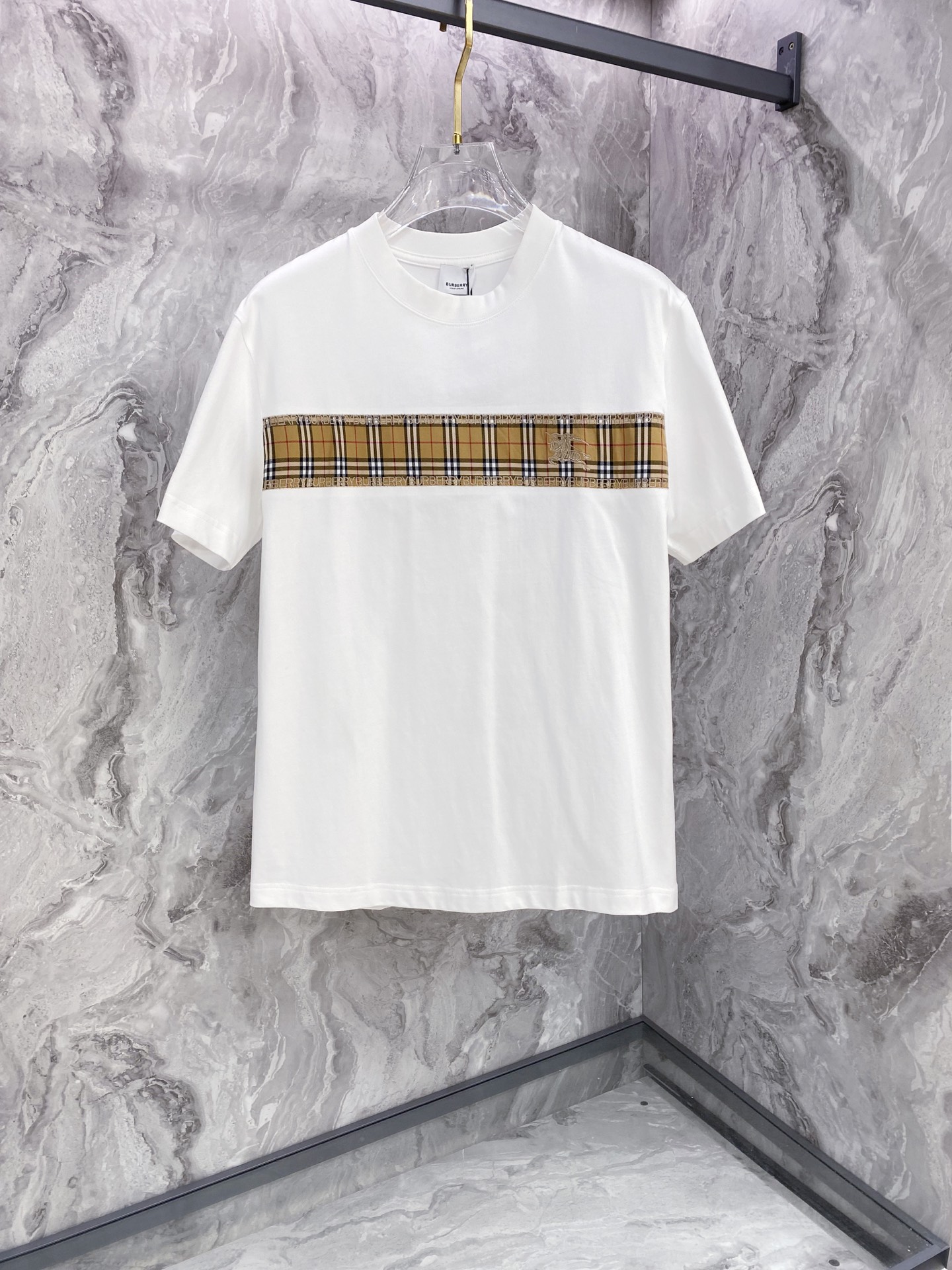 Burberry 巴宝莉 2026ss 春夏新款首发专柜最新款短袖圆领T恤 高端订制 设计前卫时尚！品牌
