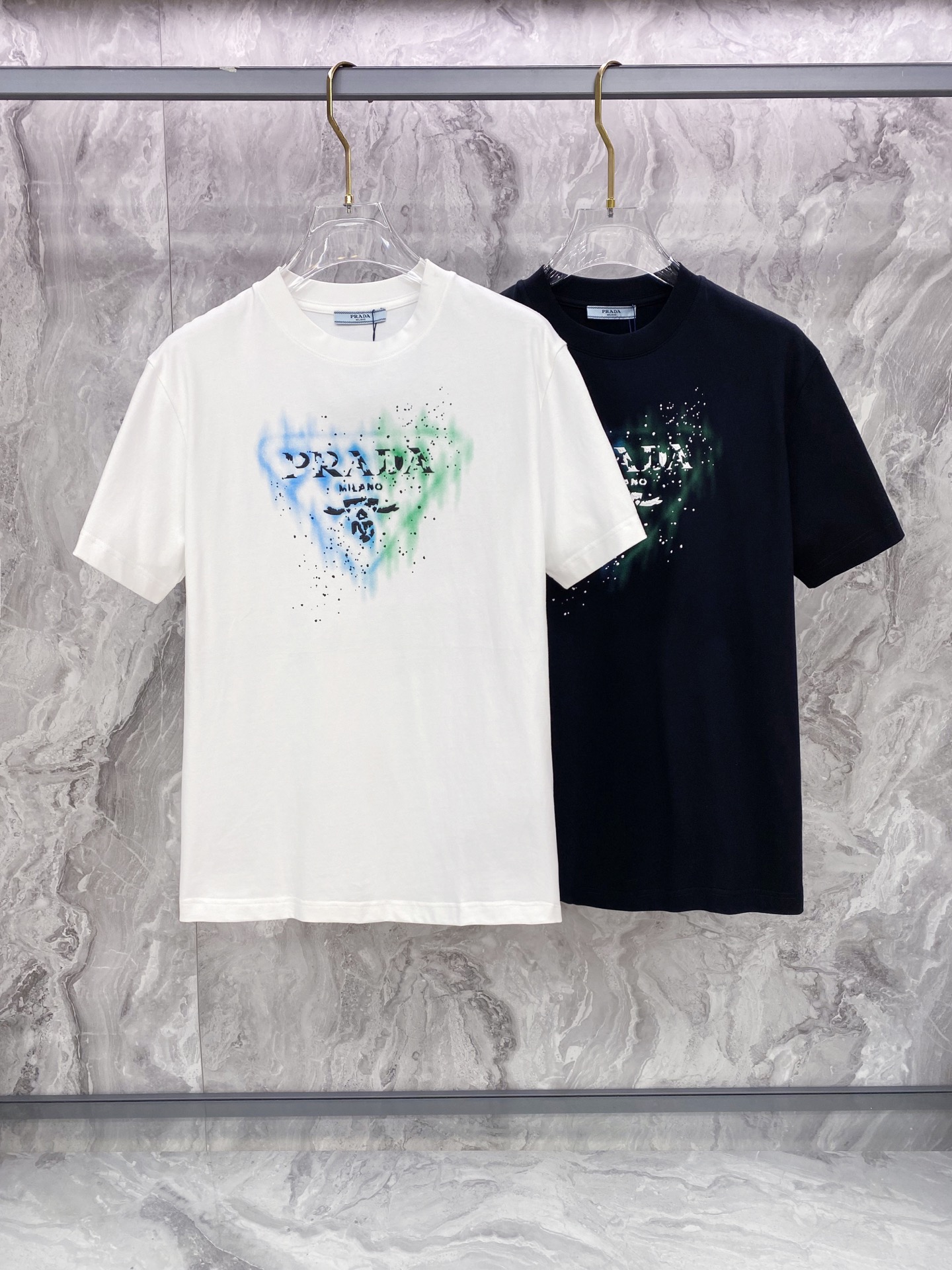 Prada 普拉达 2026ss 春夏新款首发专柜最新款短袖圆领T恤 高端订制 设计前卫时尚！品牌log