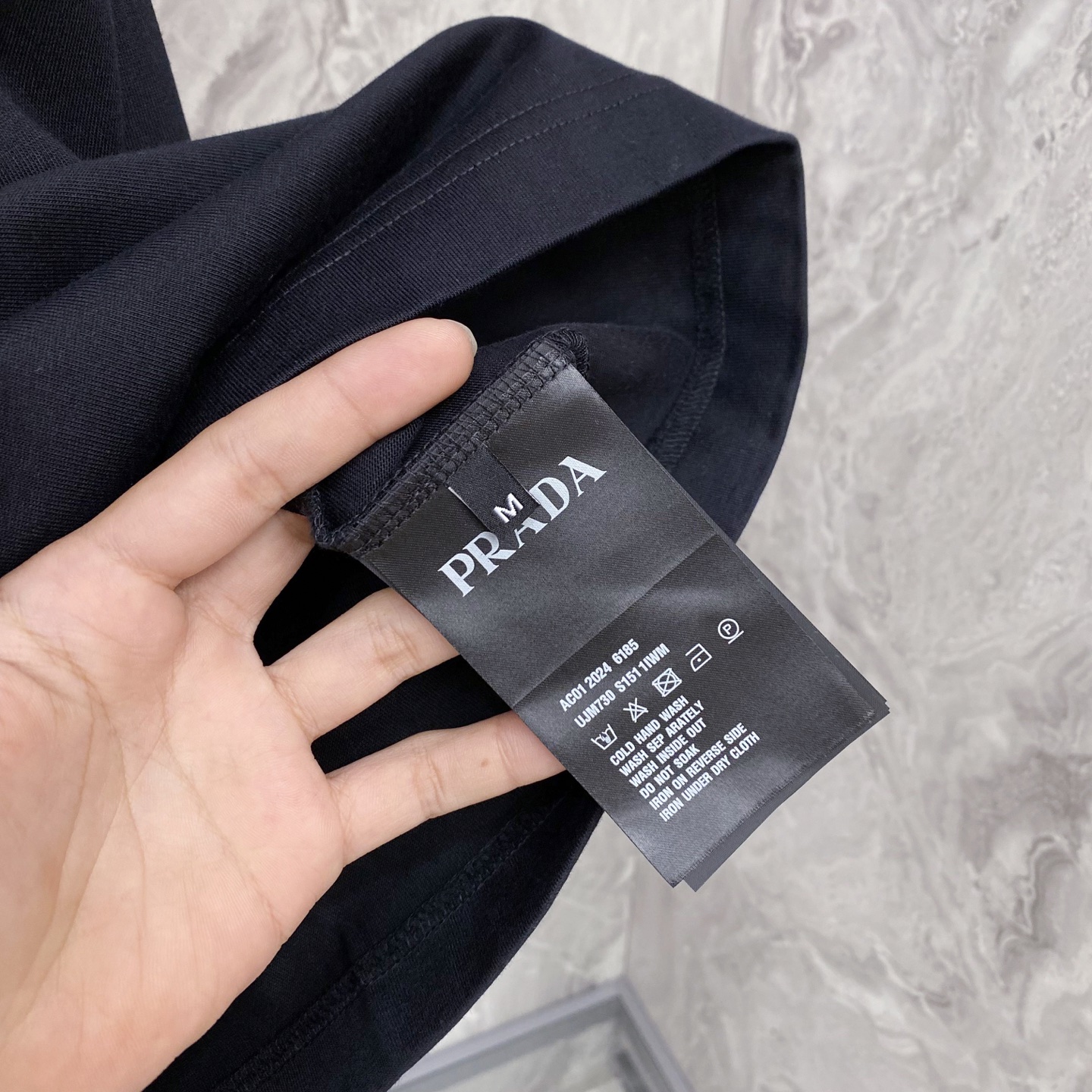 Prada 普拉达 2026ss 春夏新款首发专柜最新款短袖圆领T恤 高端订制 设计前卫时尚！品牌log