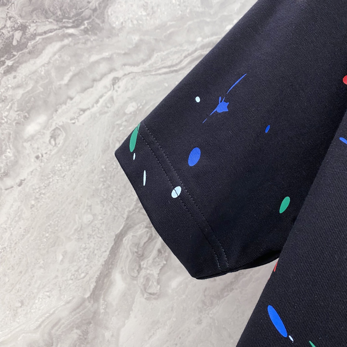 Gucci 古奇 2026ss 春夏新款首发专柜最新款短袖圆领T恤 高端订制 设计前卫时尚！品牌logo