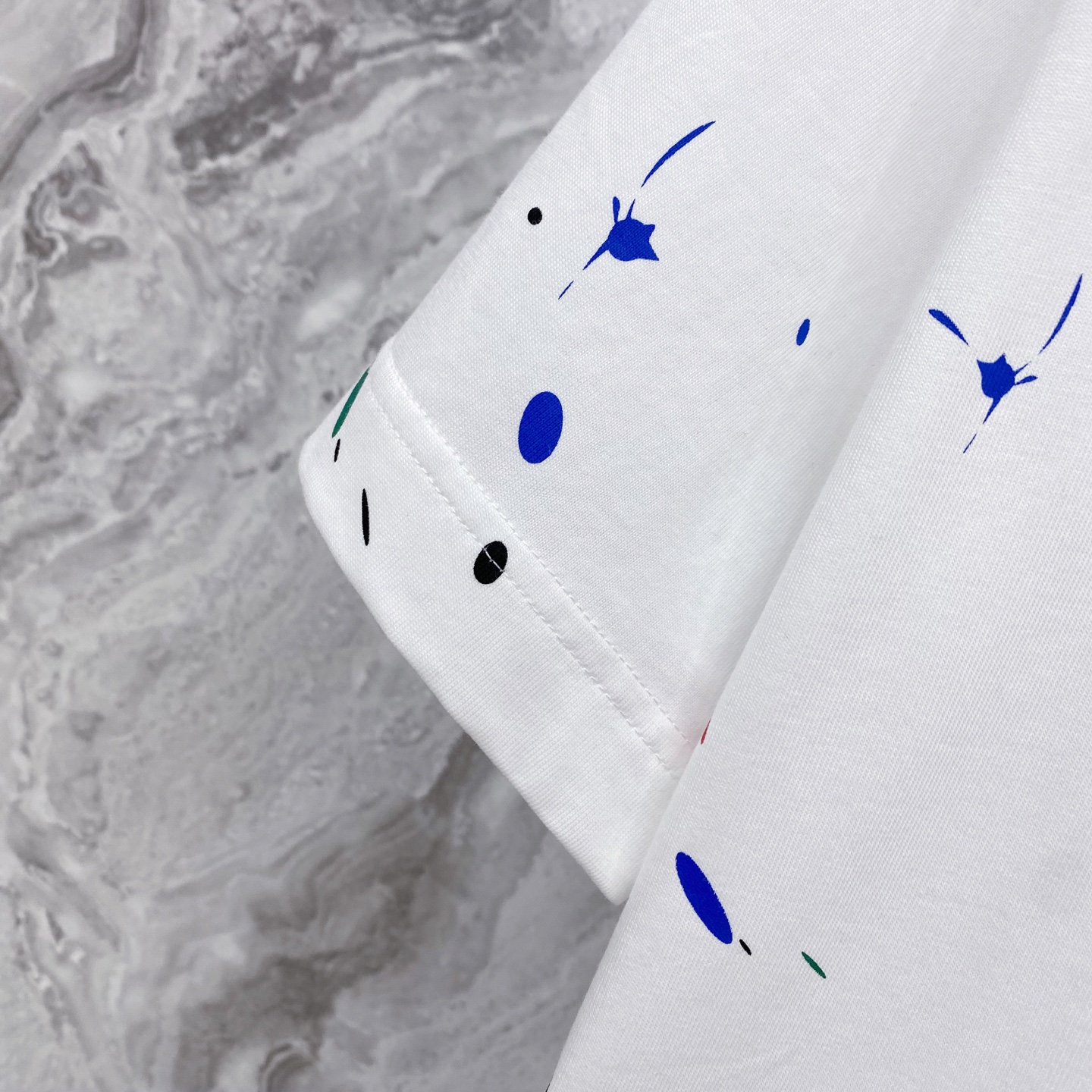 Gucci 古奇 2026ss 春夏新款首发专柜最新款短袖圆领T恤 高端订制 设计前卫时尚！品牌logo