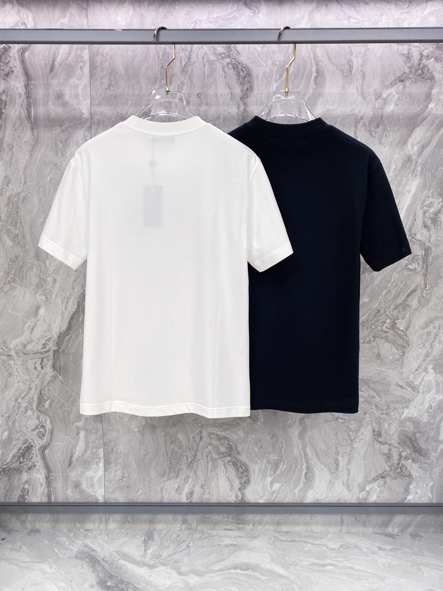 Versace 范思哲 2026ss 春夏新款首发专柜最新款短袖圆领T恤 高端订制 设计前卫时尚！品牌l