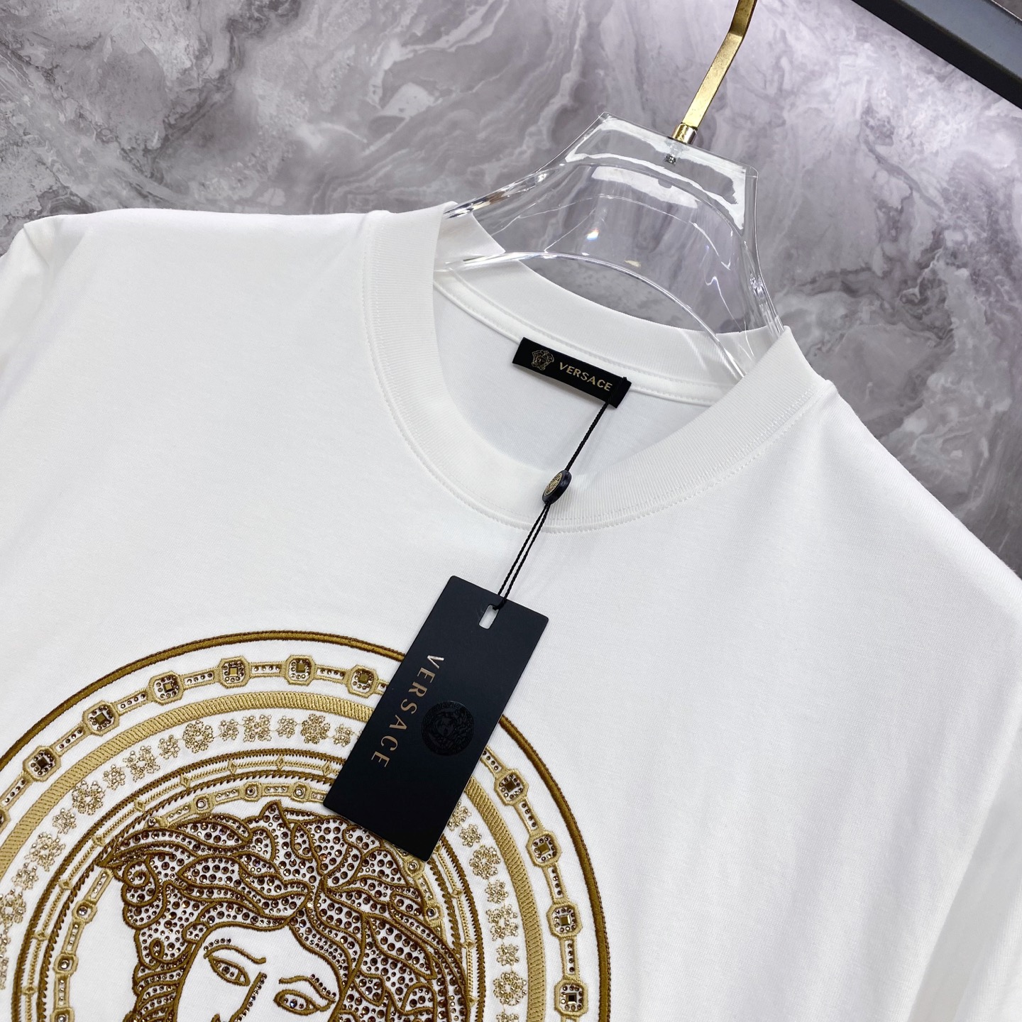 Versace 范思哲 2026ss 春夏新款首发专柜最新款短袖圆领T恤 高端订制 设计前卫时尚！品牌l