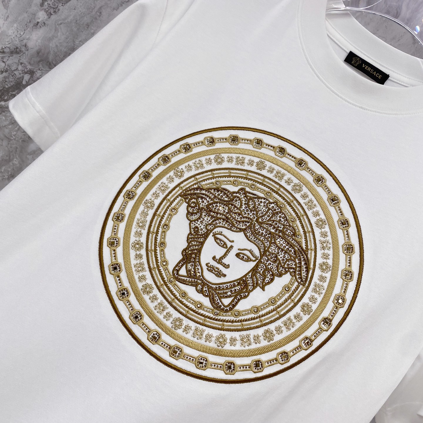 Versace 范思哲 2026ss 春夏新款首发专柜最新款短袖圆领T恤 高端订制 设计前卫时尚！品牌l