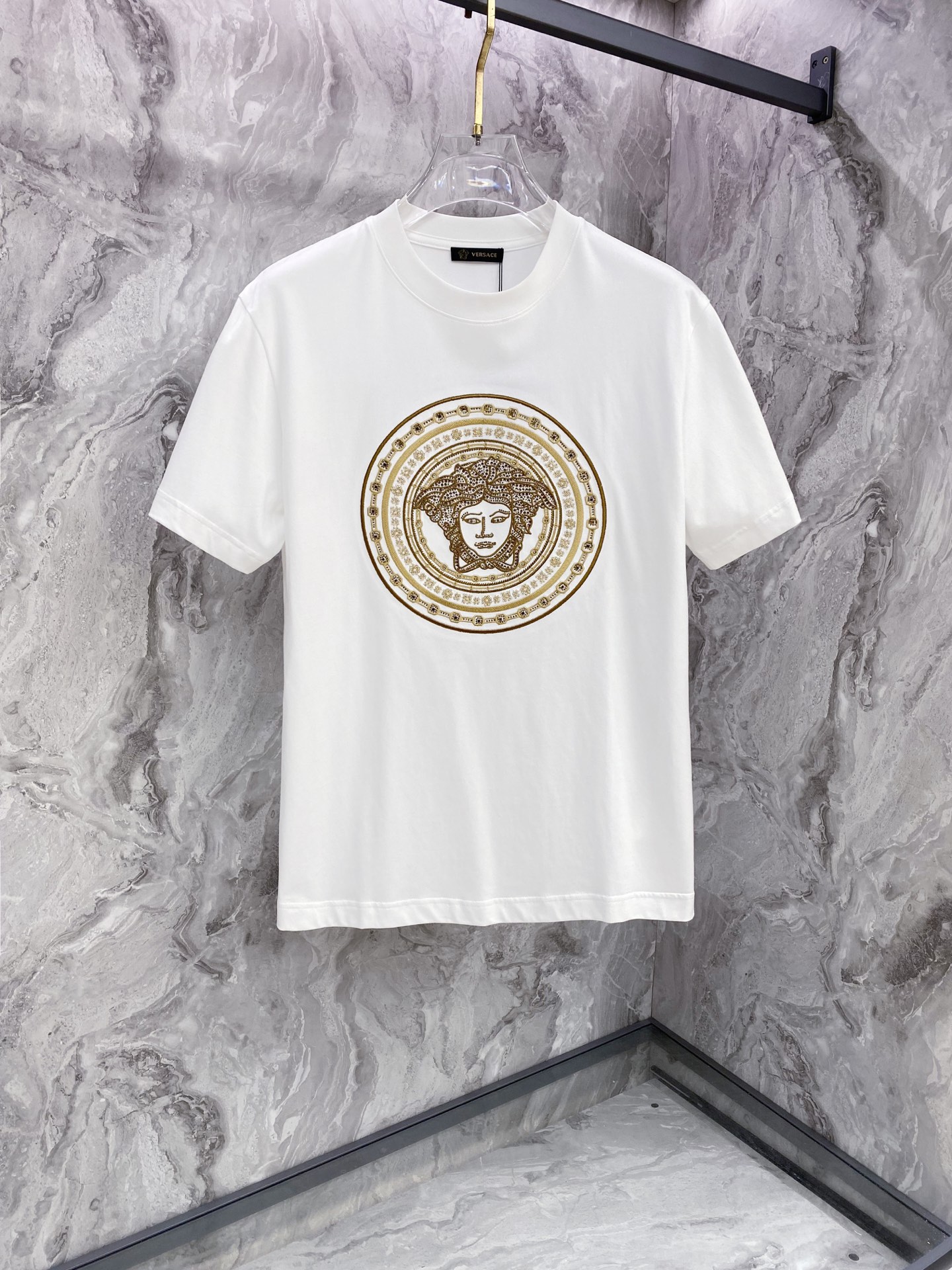 Versace 范思哲 2026ss 春夏新款首发专柜最新款短袖圆领T恤 高端订制 设计前卫时尚！品牌l