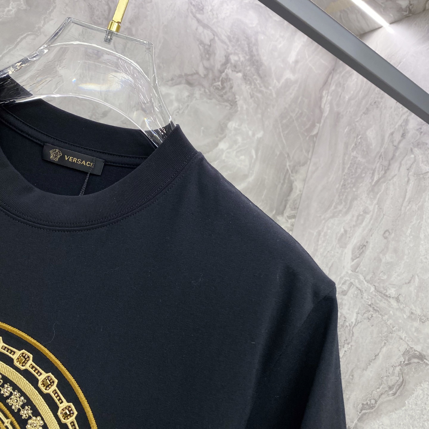 Versace 范思哲 2026ss 春夏新款首发专柜最新款短袖圆领T恤 高端订制 设计前卫时尚！品牌l