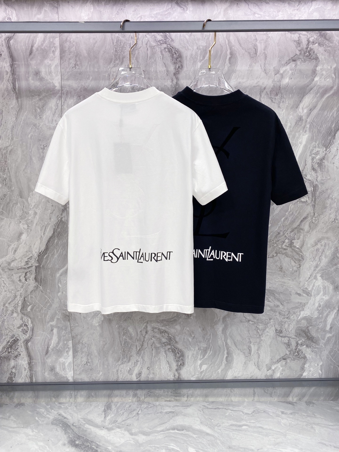 YSL 圣罗兰 2026ss 春夏新款首发专柜最新款短袖圆领T恤 高端订制 设计前卫时尚！品牌logo重