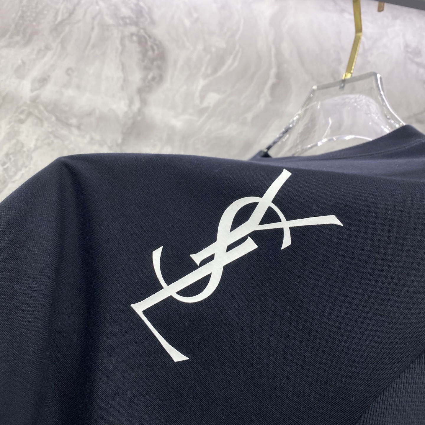 YSL 圣罗兰 2026ss 春夏新款首发专柜最新款短袖圆领T恤 高端订制 设计前卫时尚！品牌logo重