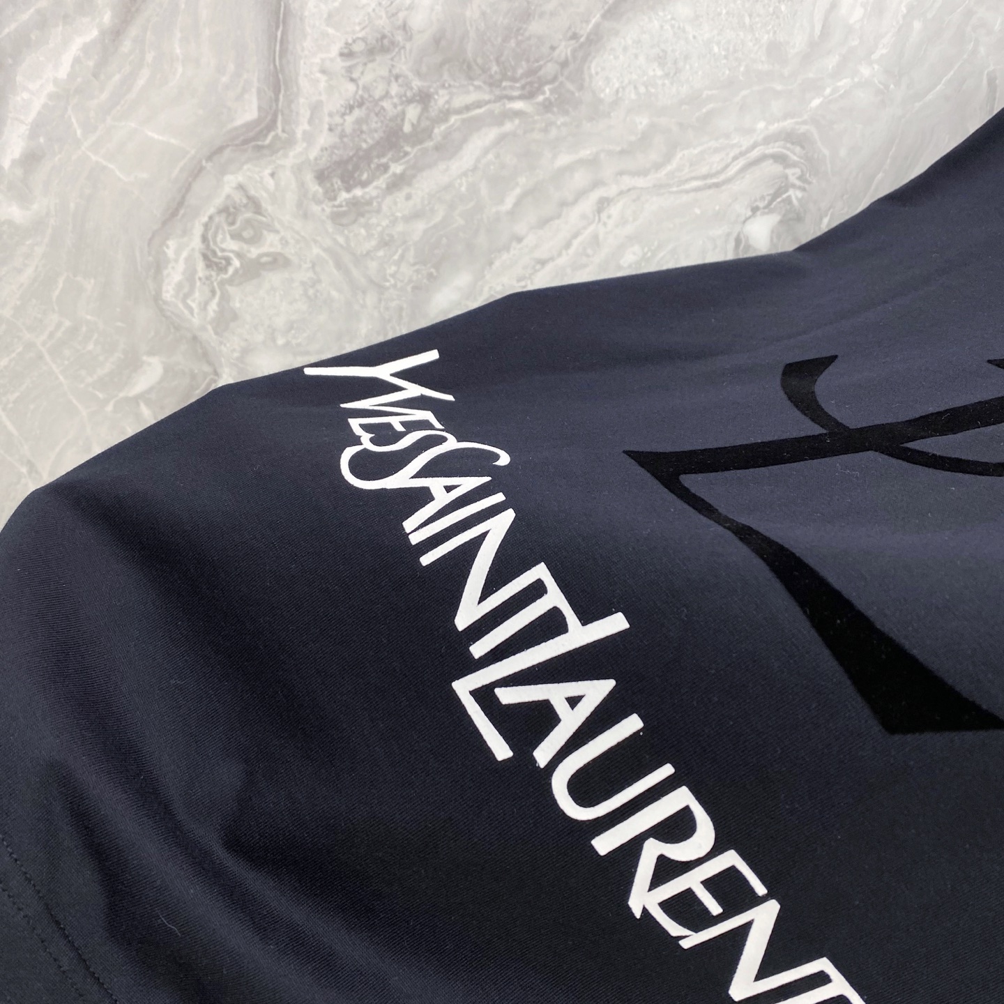 YSL 圣罗兰 2026ss 春夏新款首发专柜最新款短袖圆领T恤 高端订制 设计前卫时尚！品牌logo重