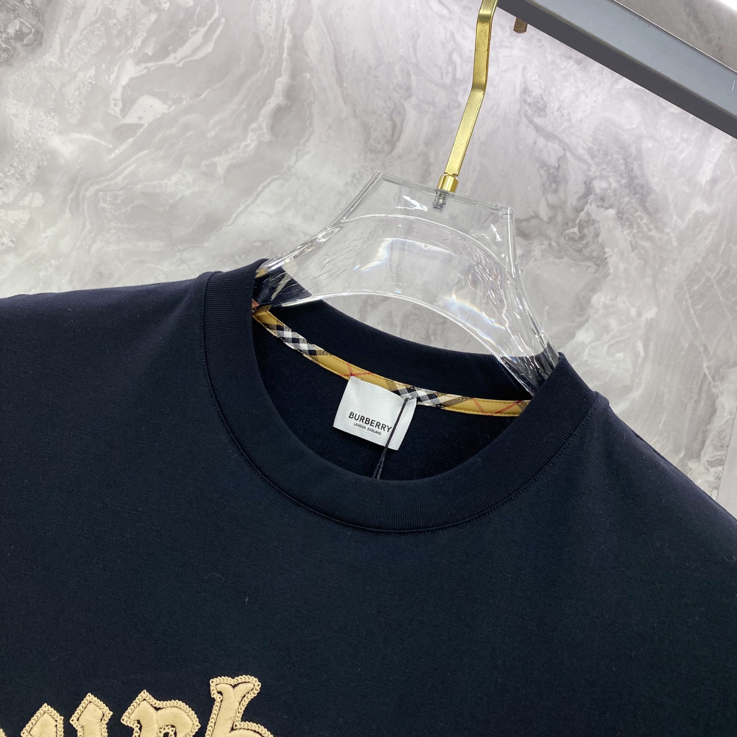 Burberry 巴宝莉 2026ss 春夏新款首发专柜最新款短袖圆领T恤 高端订制 设计前卫时尚！品牌