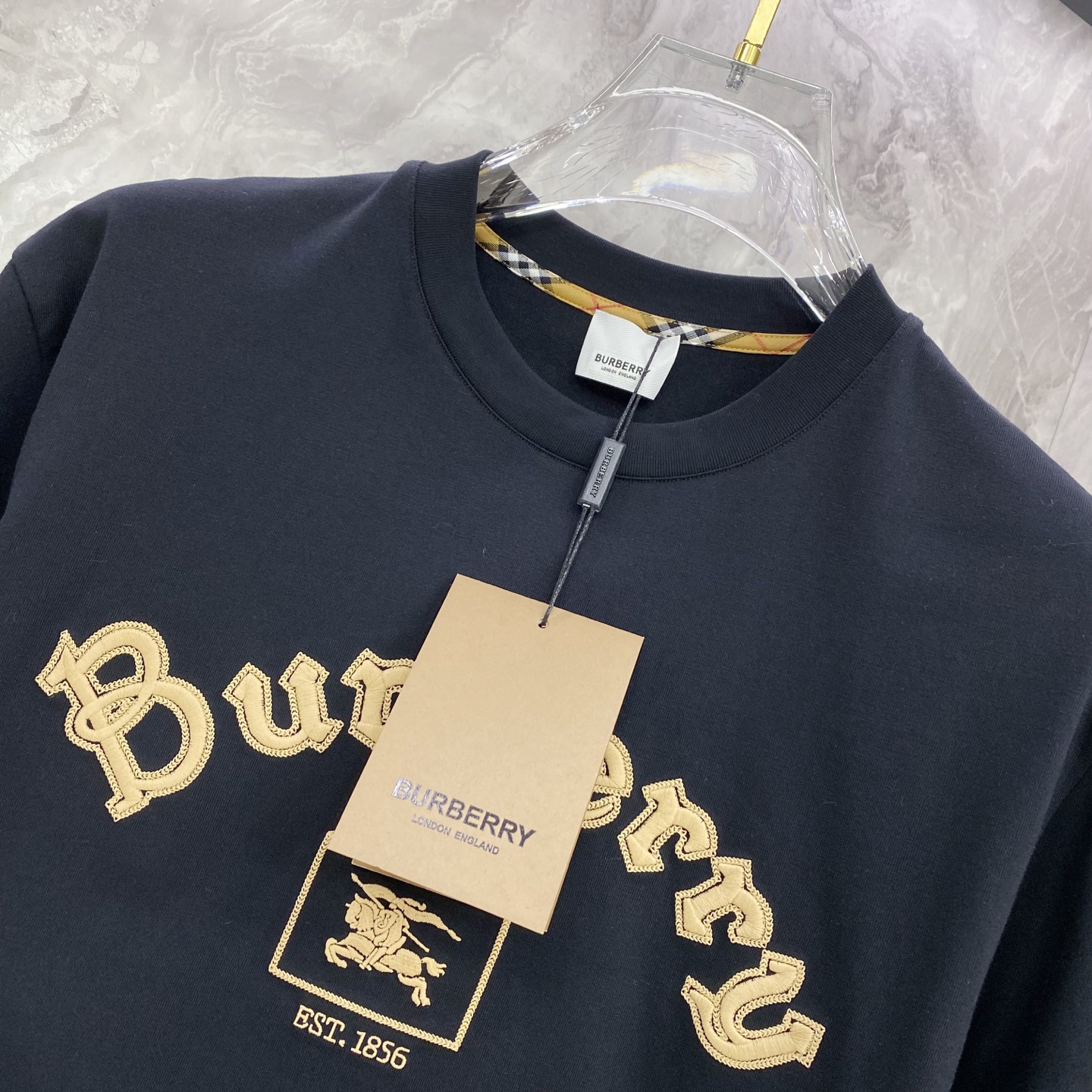 Burberry 巴宝莉 2026ss 春夏新款首发专柜最新款短袖圆领T恤 高端订制 设计前卫时尚！品牌