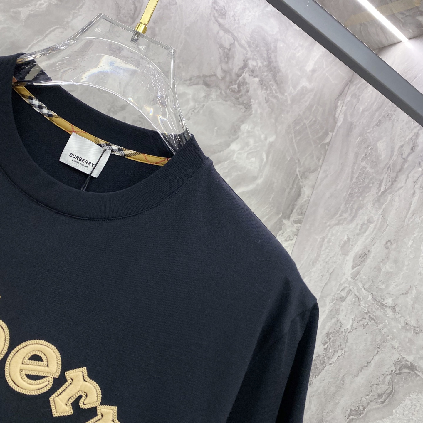 Burberry 巴宝莉 2026ss 春夏新款首发专柜最新款短袖圆领T恤 高端订制 设计前卫时尚！品牌